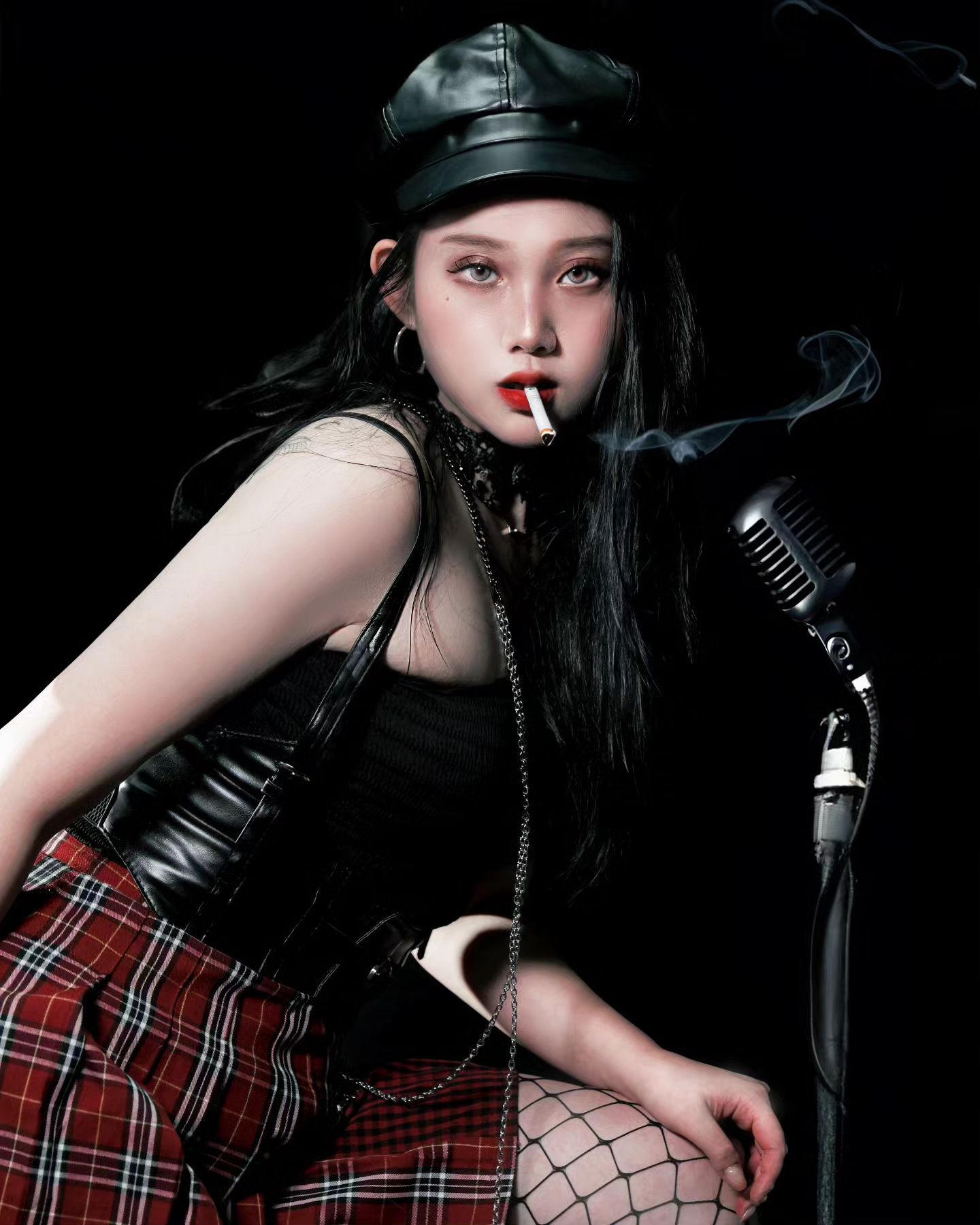 나나.
나름 뇌리에박힌 애니중 하나였뉸데.
잔도언니가 넘 멋있게 담아줘 버려따..🥹
최고🩶