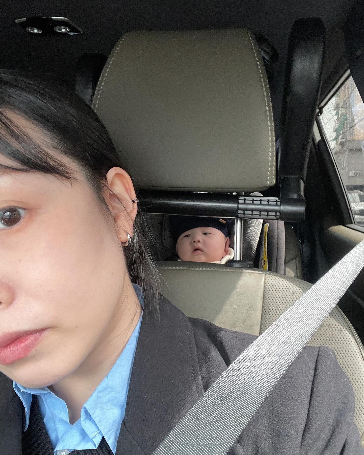 🚙나의 말랑콩떡왕콩떡이 타고 있어요 
배려 감사합니다 띠띠빵빵-!

#아기 #카시트 #육아일상 #셀카그램 
#가족 #내새꾸 #7개월아기 #귀여워