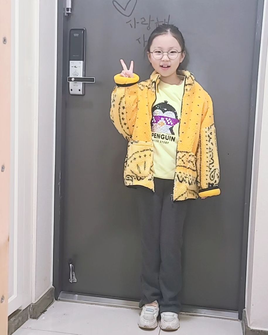 #등원완료✌ 
잘 다녀와 :) 안뇽😆
내일이 설인지 몰랐던 1인ㅎㅎ
오마이갓🤣

#사랑해내곤쥬💜