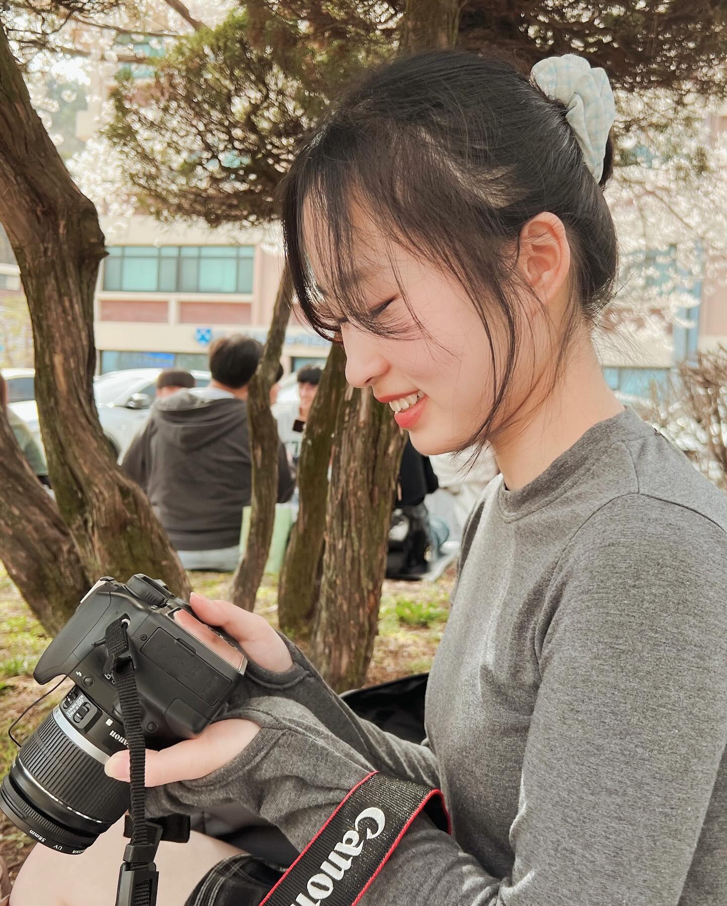 즐거운 사진촬영📸

#벚꽃 #벚꽃🌸 #벚꽃구경 #벚꽃놀이 #벚꽃사진 #풍경 #풍경사진 #인물사진 #배재대 #배재대학교 #instagram #instalike #instagood #insta #instagramfation #fashion #ootd #ootdfashion #4월 #4월봄 #봄꽃 #06 #좋반 #좋아요반사 #fyp #fypシ #fypage