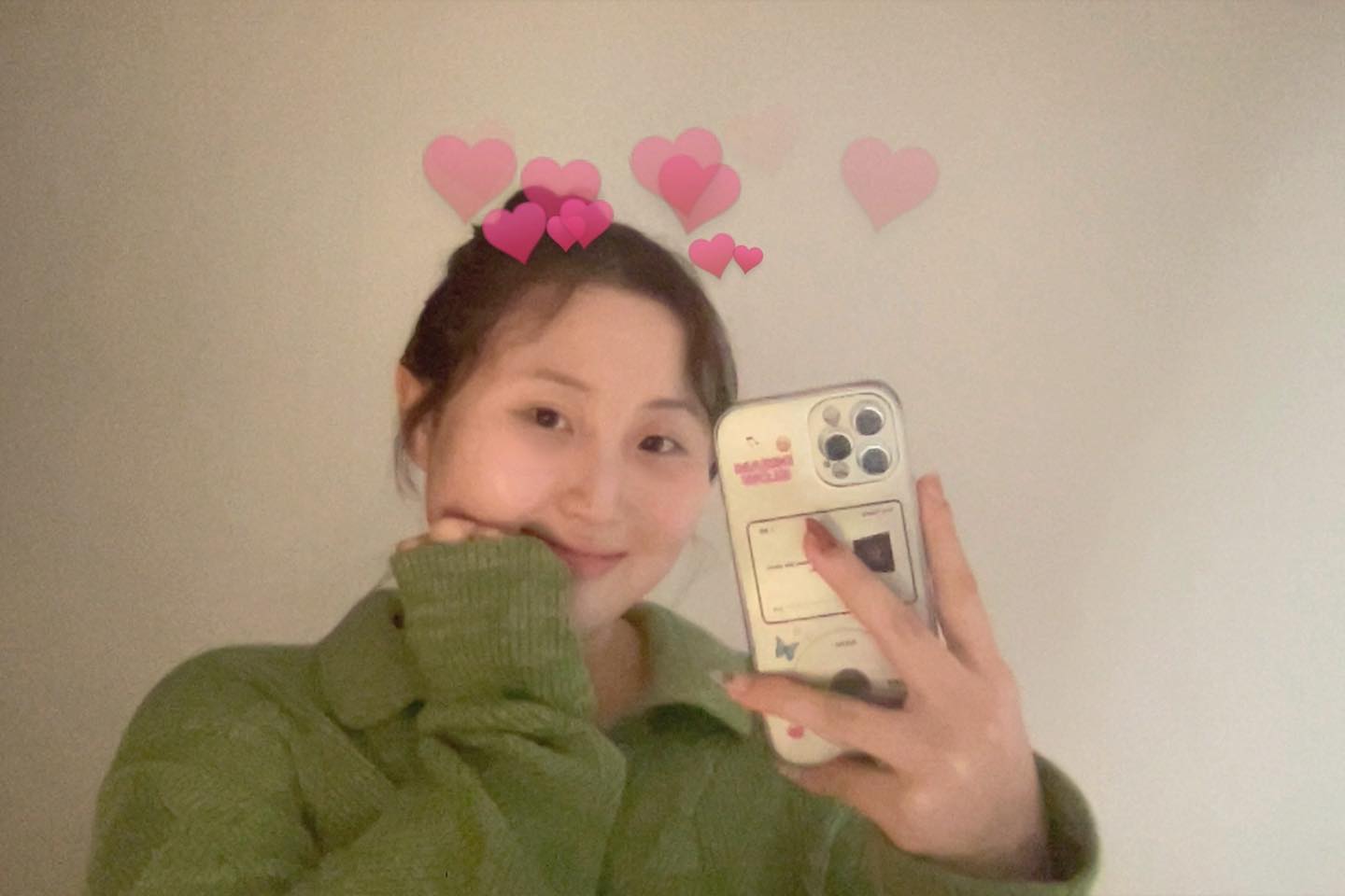 폴더폰 잃어버려서 다시 아이폰.. 🤍