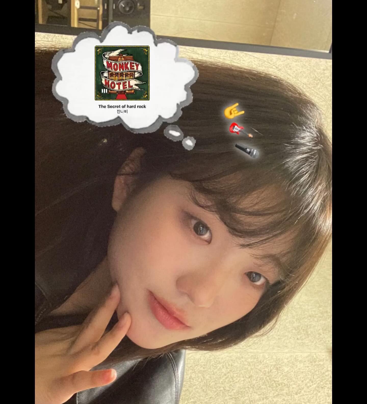 잿빛 하늘이 아름답꾸나~🌫️
다이어트 선언하고 살이 더 오른^_ㅠ 2월~ing (머쓱) 😅😅