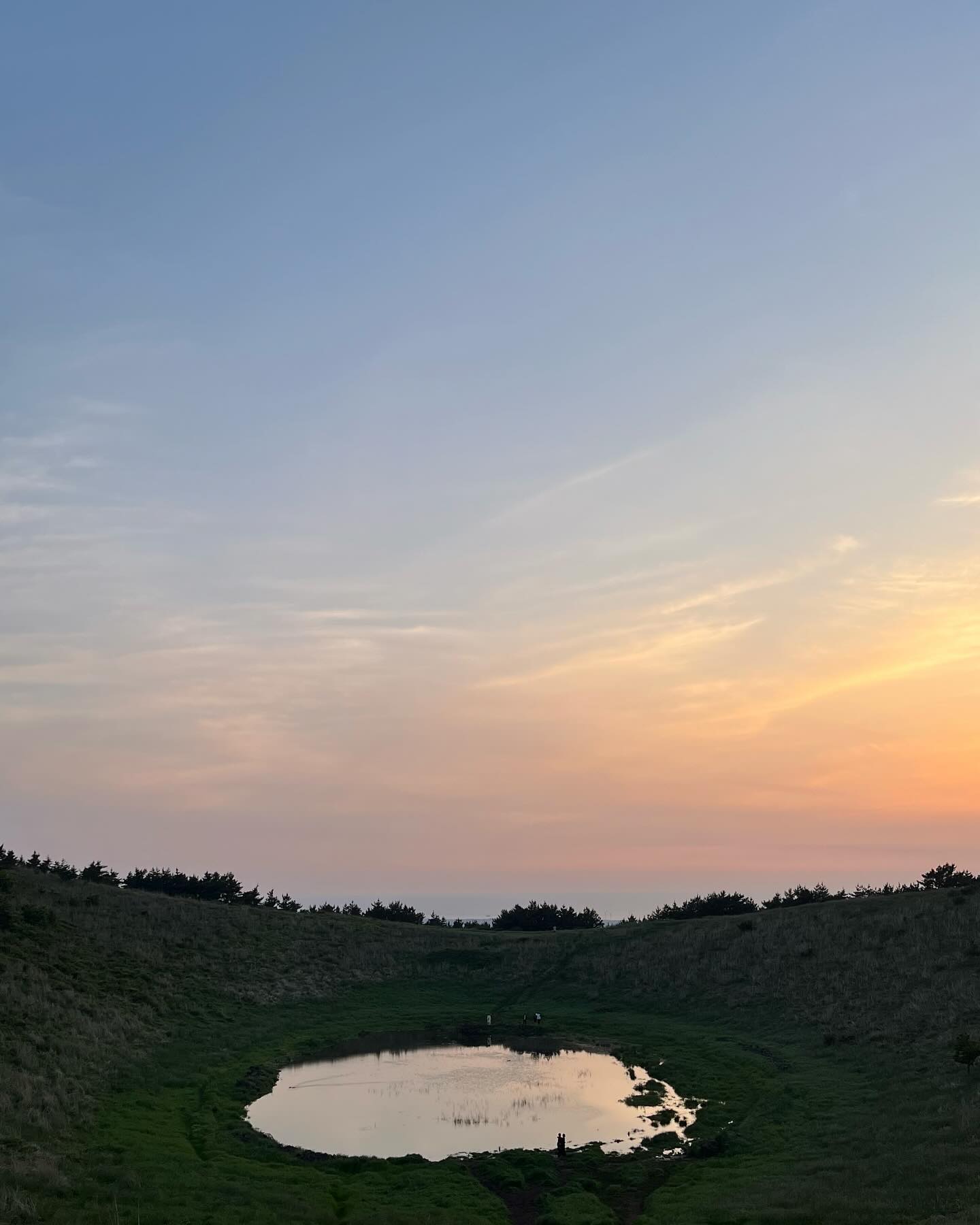 🌅⛰️🚶🏻‍♂️🚶🏻‍♂️
#금오름