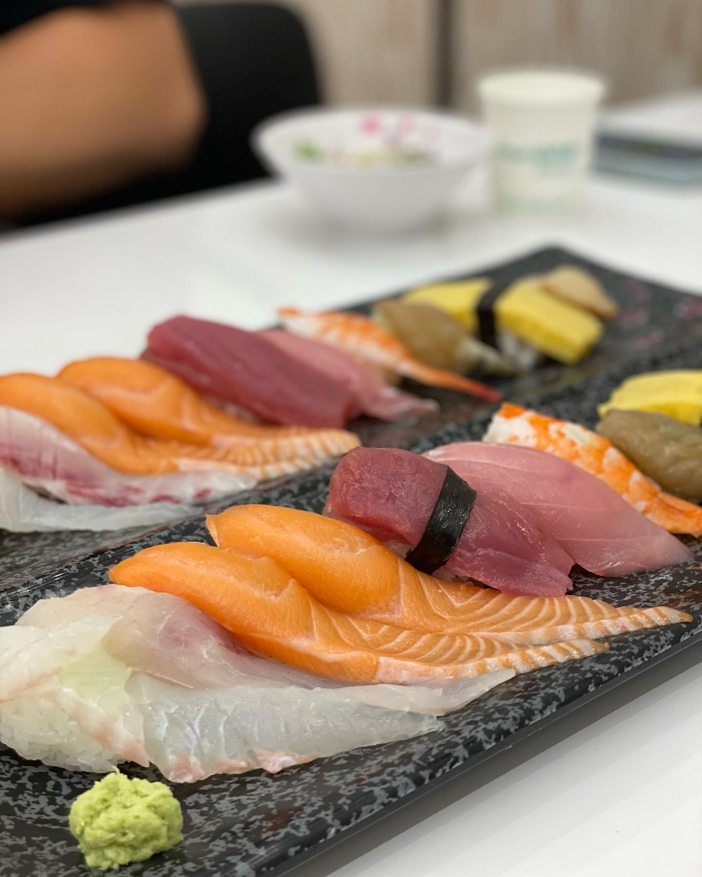 오랜만에 초밥먹으러 왔는데 맛있다:)
#원숭이초밥 #천천동맛집 #성대맛집