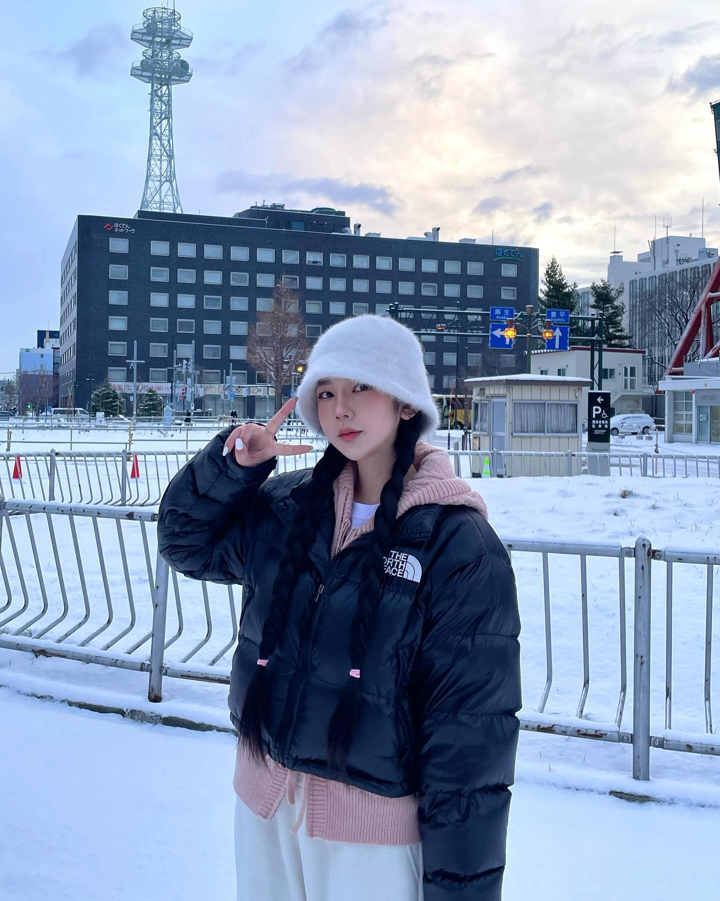 ❄️ SAPPORO ❄️
.
.
.
#삿포로여행 #삿포로 #비에이 #비에이투어 #세븐스타나무 #흰수염폭포 #겨울코디