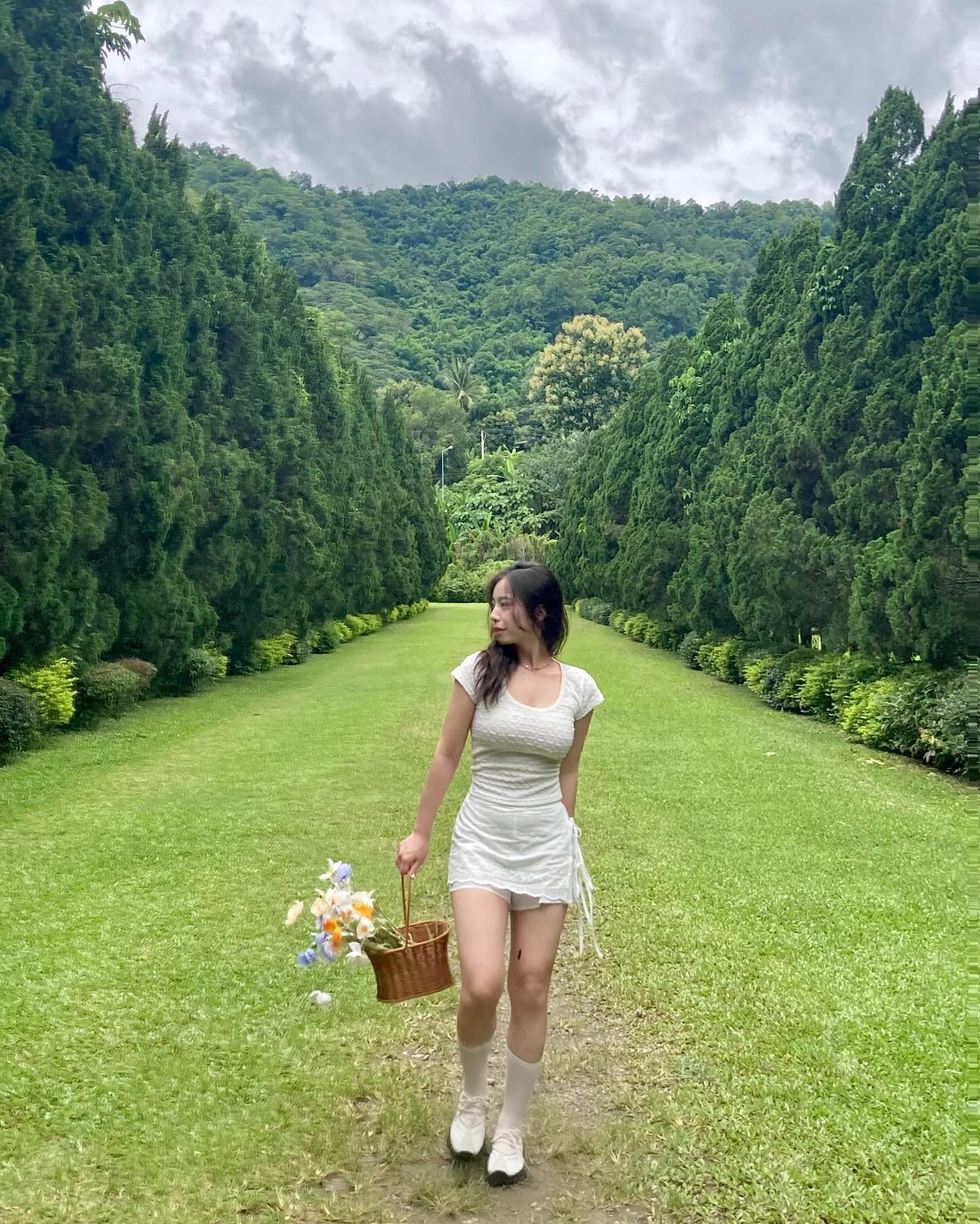 꽃 사세요🌸 한송이에 백바트🌷