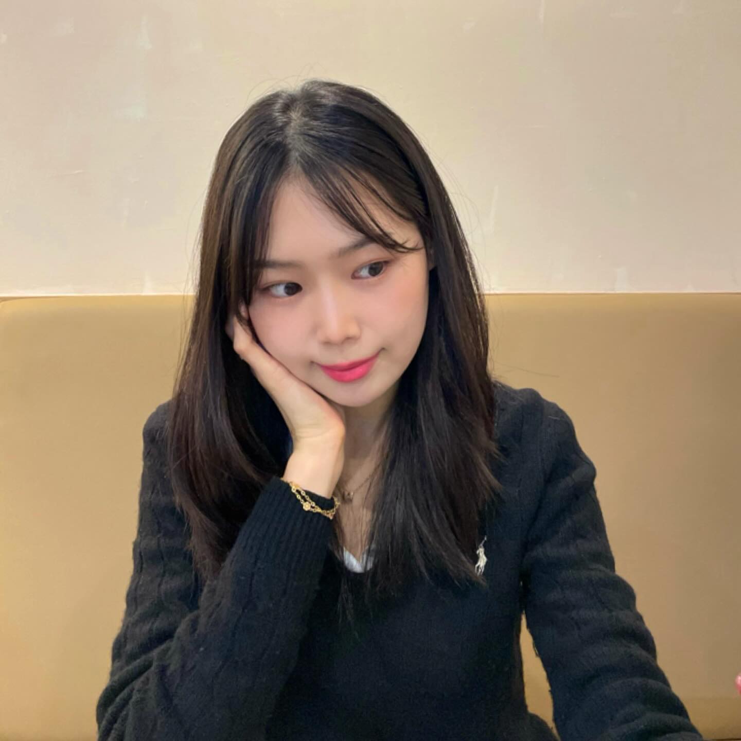 ໒( ◉ ᴥ ◉ )🤳