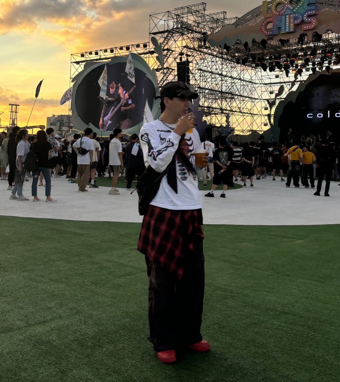 락페 첫 경험…☠️

#락페 #락페스티벌