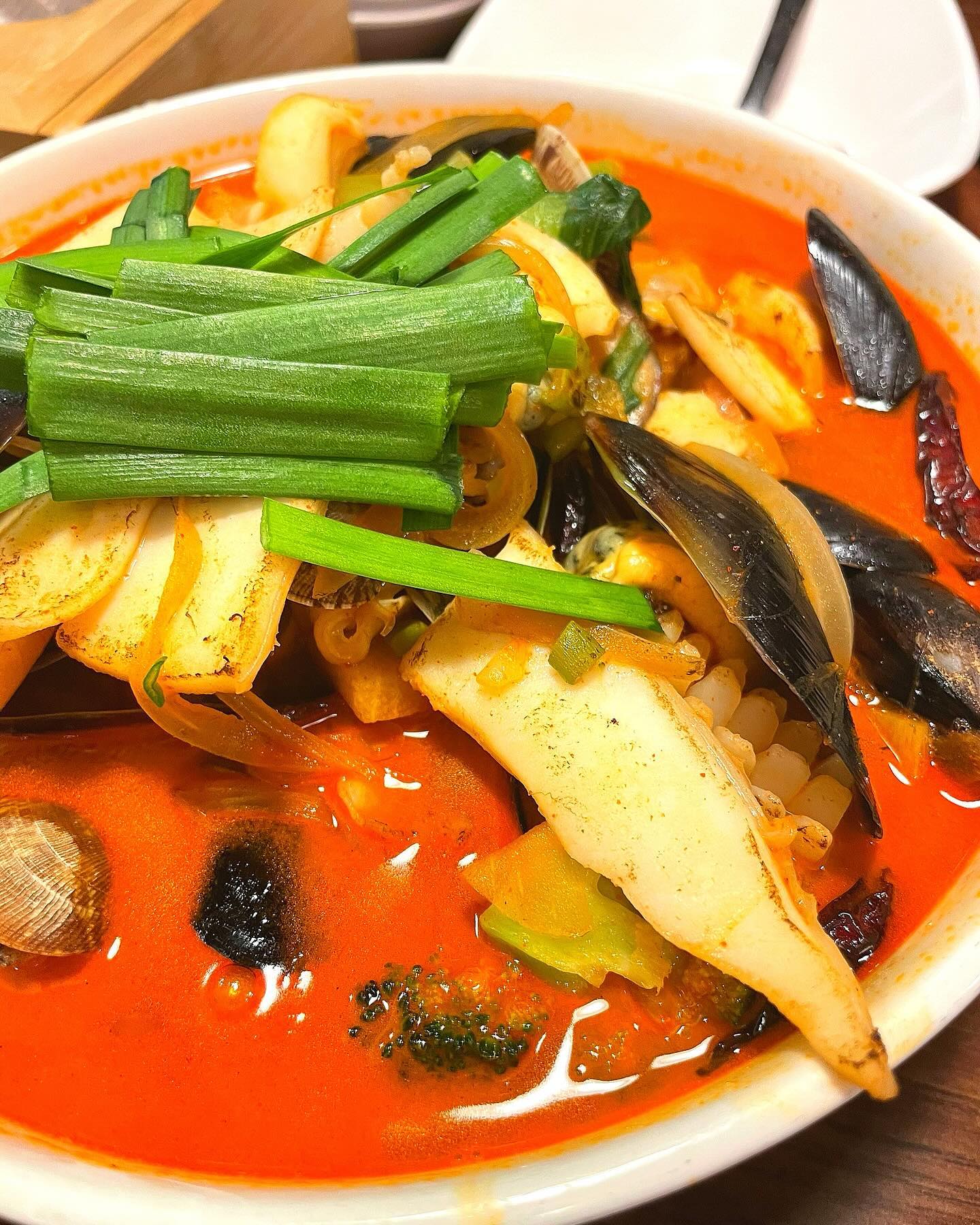 안산시청중국집 북경 

룸이 구비되어 있는
깔끔하고 맛맀는 짜장면
쫄깃한 찹쌀탕수육 진수를
맛버거 싶다면 방문해보면 좋겠어요 ㅎㅎ

#협찬

#안산시청맛집 #안산시청중국집 
#안산중앙역맛집 #안산고잔역맛집
#고잔동중국집 #고잔동중식 
#안산짬뽕맛집 #고잔동짬뽕 
#안산중앙동짬뽕
​