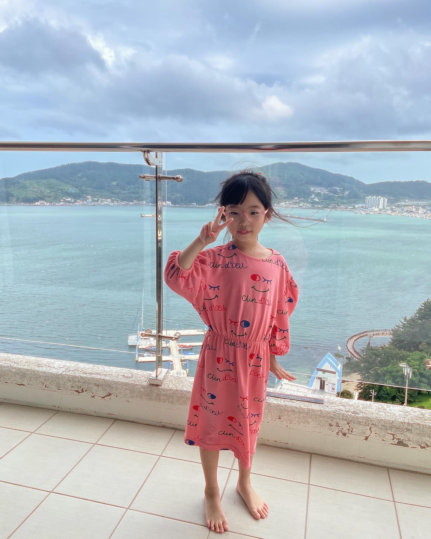 𖤐

2024.5.10~5.12 
이모들이랑 거제도여행 👩🏻👩🏻👩🏻👩🏻👩🏻👧🏻
⠀⠀⠀⠀⠀⠀⠀⠀⠀⠀⠀⠀⠀⠀⠀⠀
⠀⠀⠀⠀⠀⠀⠀⠀⠀⠀⠀⠀⠀⠀⠀⠀
⠀⠀⠀⠀⠀⠀⠀⠀⠀⠀⠀⠀⠀⠀⠀
⠀⠀⠀⠀⠀⠀⠀⠀⠀⠀⠀⠀⠀⠀⠀⠀
⠀⠀⠀⠀⠀⠀⠀⠀⠀⠀⠀⠀⠀⠀⠀⠀
#꽃보다하리🌸 
#거제도여행
#소노캄거제 
#이모들이랑여행중🩵💙
⠀⠀⠀⠀⠀⠀⠀⠀⠀⠀⠀⠀⠀⠀⠀⠀
⠀⠀⠀⠀⠀⠀⠀⠀⠀⠀⠀⠀⠀⠀⠀⠀