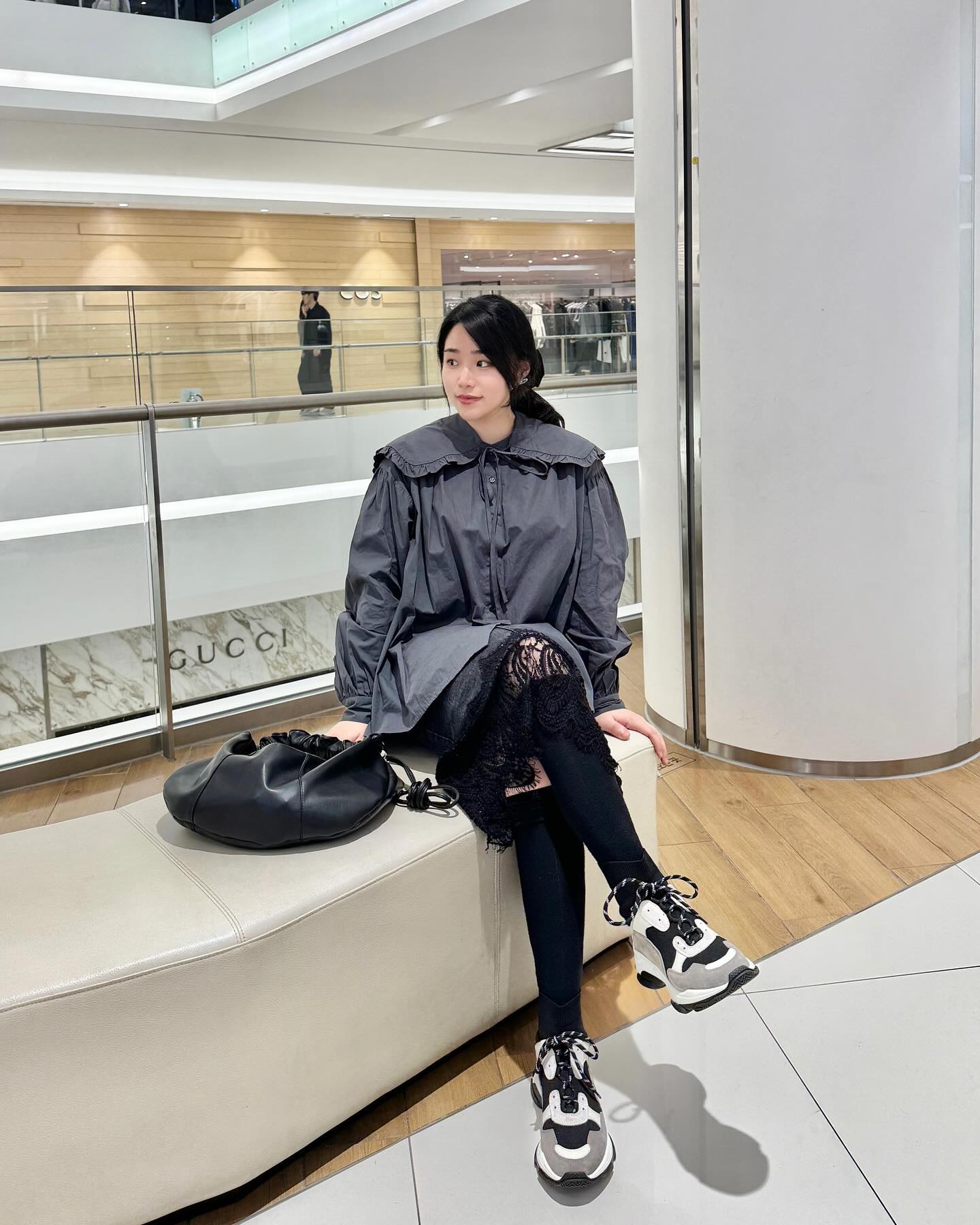 -
🖤야금야금 사진 올리기🖤
9시 넘어서  집들어가면 왜 피곤해..?한살 더 드셔서 그러신겁니까🤦🏻‍♀️