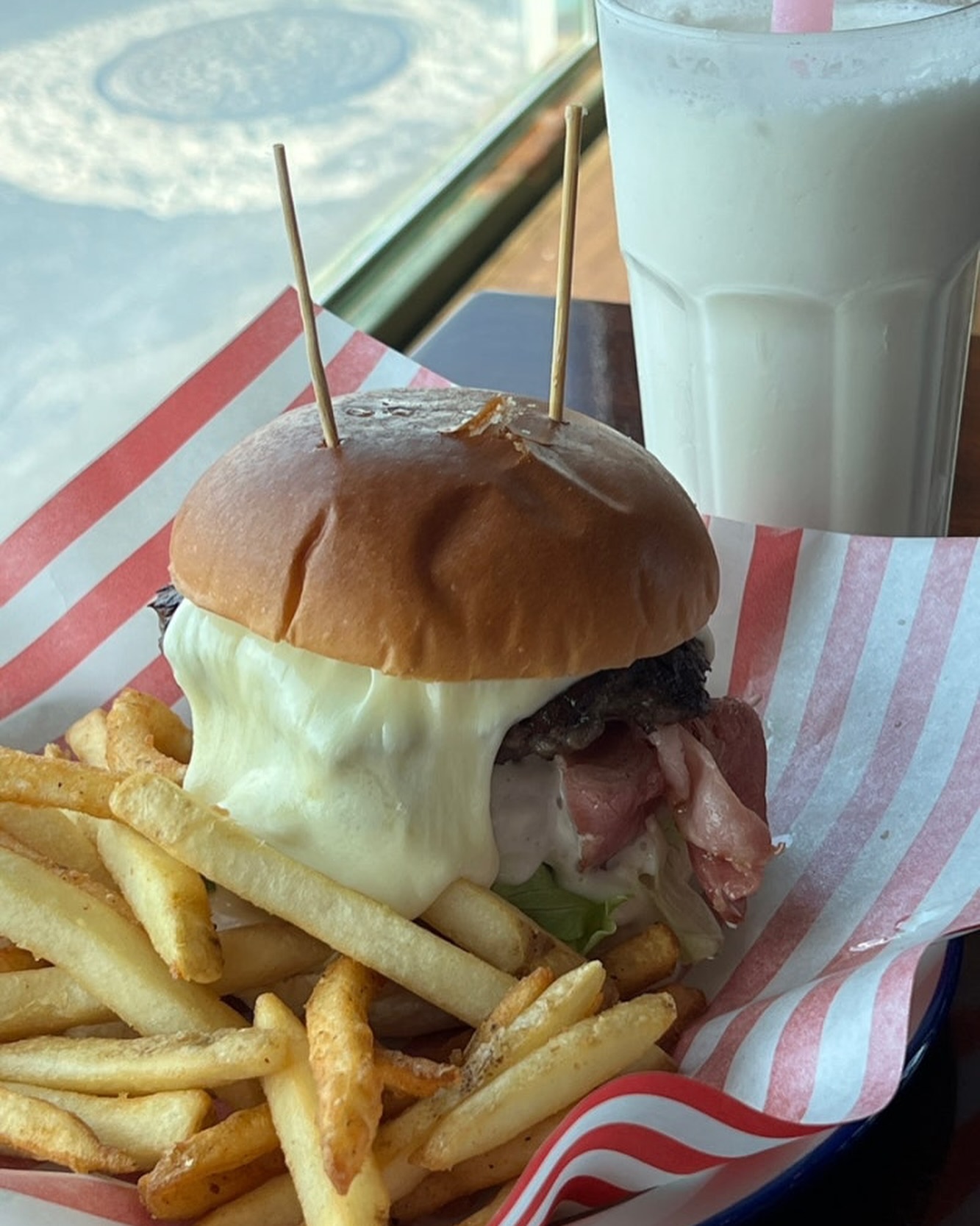 카페 폴앤메리(Burger Pual&Mary)

〽더 많은 정보는 경듀님 블로그에서 확인해 보세요