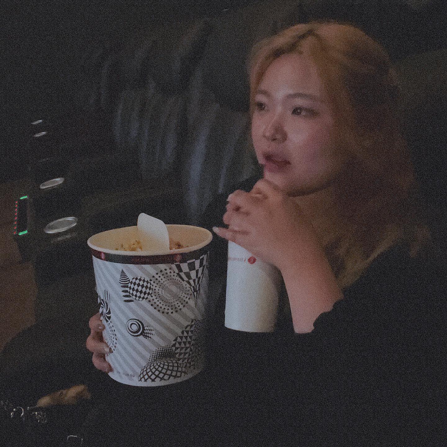영화 재미써
(영화 시작 전이야 오해하지마🥲)