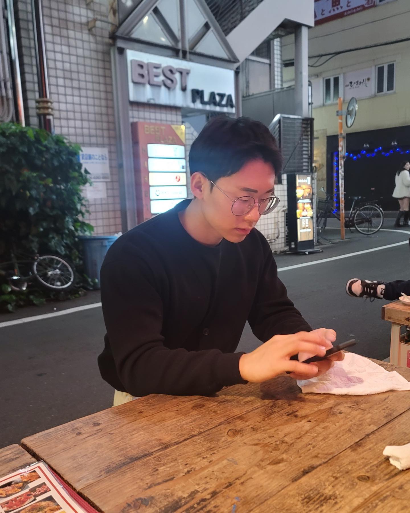 일본에서 만난 짱 착한

1. 박대이
2. 하루카스 300 직원들
3. 하루카스 사진 찍어준 관광객
4. 포토그래퍼 꿈인 직원
5. 맛집 알려준 미으으❤️코오스케
6. 길 알려준 오하시
7. 먼저 말 걸어준 아이나 에이탓 오스케
8. 온센에서 만난 린토 하루토 렌 히나타
9. 보조배터리 빌려준 토모다찌
10. 호텔 지배인님

첫 일본 
😳😗☺️🙈😘✌🏼👍