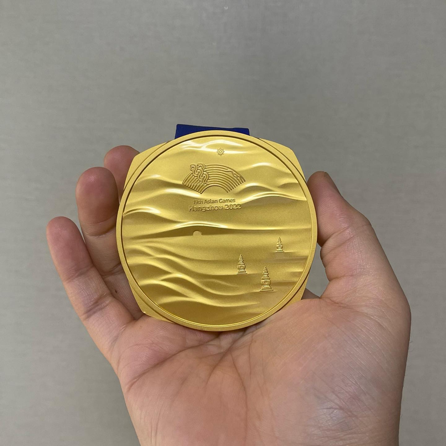 크…동해물과 백두산이 마르고 닳도록
펄~럭 🇰🇷 언제 만져보겠어 무한감사!
woo000000000_