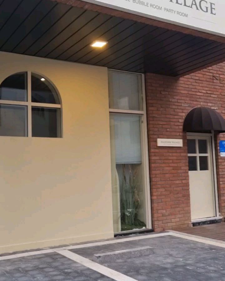 .
올 여름 제대로 된 물놀이를 못한 
10세+5세를 위한 선물🫣

하원,하교하고 평일 다섯시간
 깨알같이 보내고 왔다
(신나게 논 건 너희들인데
난 왜 온 몸이 아프지 🥲)

#어나더빌리지 요약
✔️ 넓고 창이 많음 (안답답하다)
✔️ 수영장 넓다 
✔️ 버블존 핵잼 👍 
✔️ 놀잇감도 거의 키즈카페급임

#고양파티룸 #지축키즈카페 #버블룸
#고양키즈풀 #지축키즈풀 #삼송키즈풀 #은평키즈풀
#다섯살터울남매 둘 다 만족시킨 키즈풀 👍 
another.village_