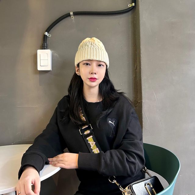 @pushed_jean on Instagram: "#협찬 로드샌드위치 잠실점 먹물 트러플 잠봉뵈르 존맛탱 내가 좋아하는거 다 모아놓음🐽 #로드샌드위치#바게트샌드위치#잠실샌드위치#샌드위치#샌드위치맛집#푸마