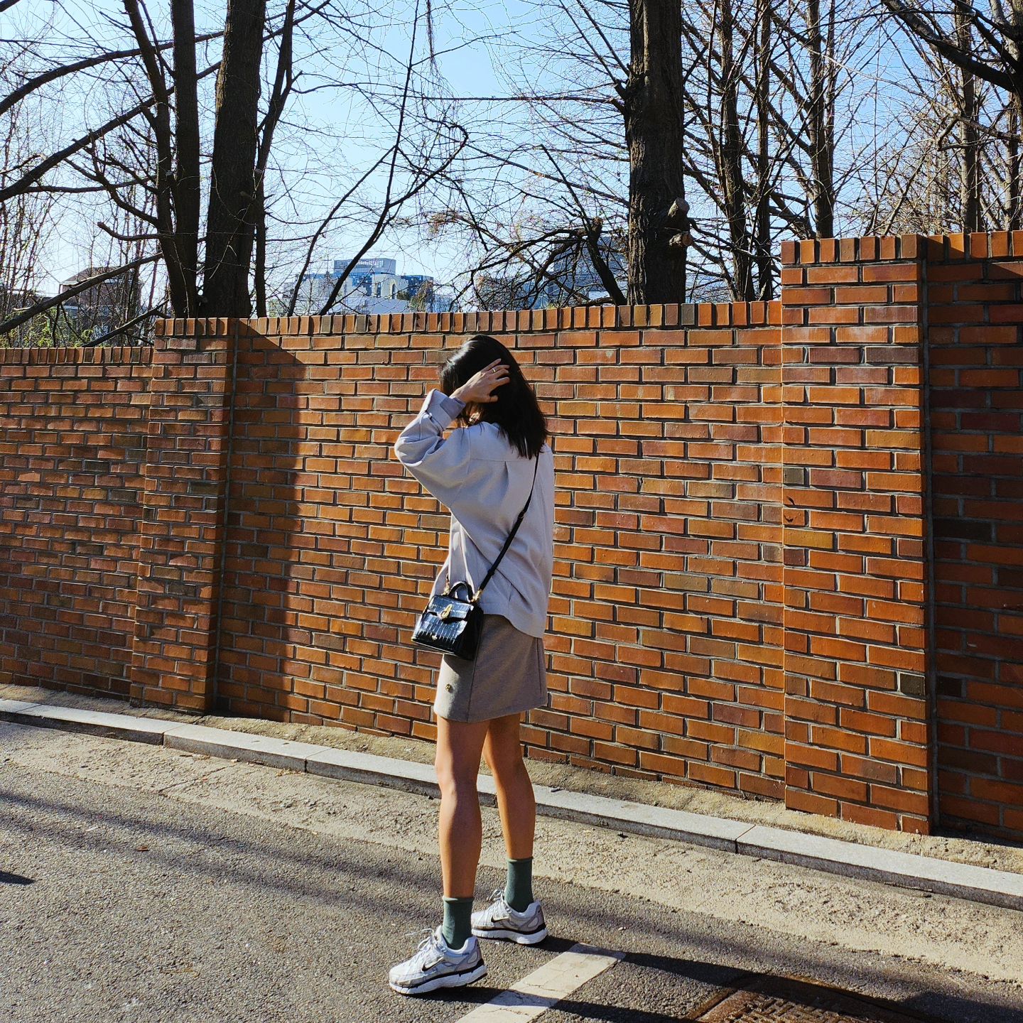 헬스장 갔다가 이만보 걷기까지 완료한 일요일 💫 날씨 너무 따듯해서 자꾸 걷고 싶어진다. 봄 후딱 지나 가기 전에 즐겨야지🌻🌻 그나저나 주말은 정말 시간 순삭-🥲