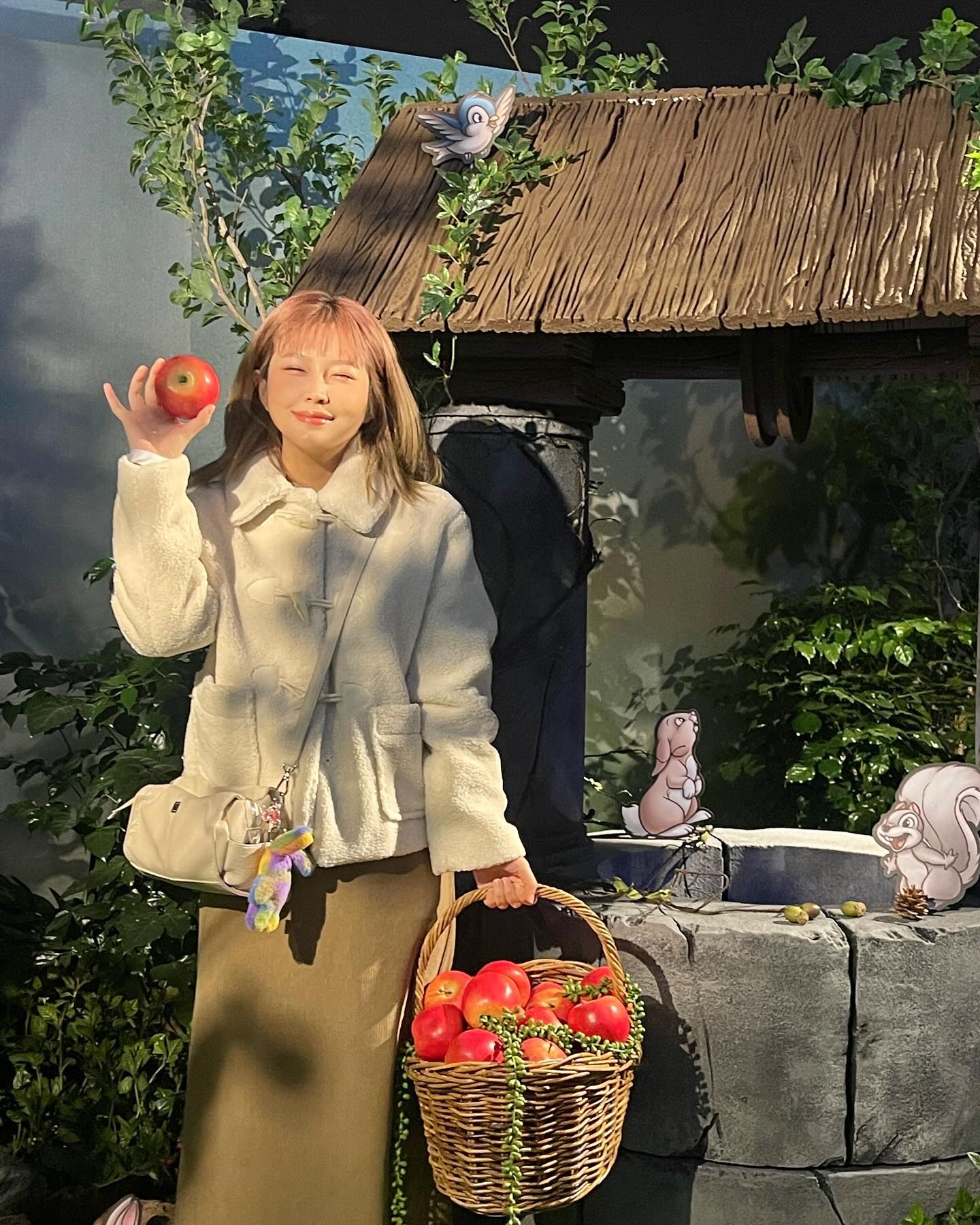#협찬 이지만 이벤트 참여합니당 🫶🏻

하우스오브 ( houseof__official ) 에게 일리고 ( illigo.129 ) 를 추천합니다 ✨

데일리로 사용하기도 좋고 룩에 포인트 주기 좋은 #일리고 가방 
힙한 디자인, 컬러도 많으니 많관부 

지금 하우스오브에 디자이너 브랜드 추천글을 올리면 추첨을 통해 10분에게 브랜드 옷 구매 지원금을 준다고 해요 2월 16일까지 진행하고 있으니 다들 참여해보세요🤗

#디자이너브랜드 #패션 #패션매거진 #하우스오브 #스타일링 #브랜드추천 #디자이너브랜드추천 #패션콘텐츠 #패션정보 #이벤트공유 #이벤트추천