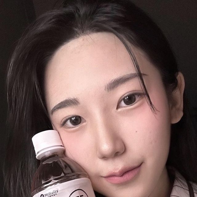 다연 on Instagram: "#협찬 이지만 #솔직리뷰 • • • 칼로리 걱정없이 다이어트 중에 마시기 좋은 맥널디 아이스티 제로 라고 해서 마셔보니까 무설탕 이라고 하기엔 너무 맛있음… 혈당 걱정