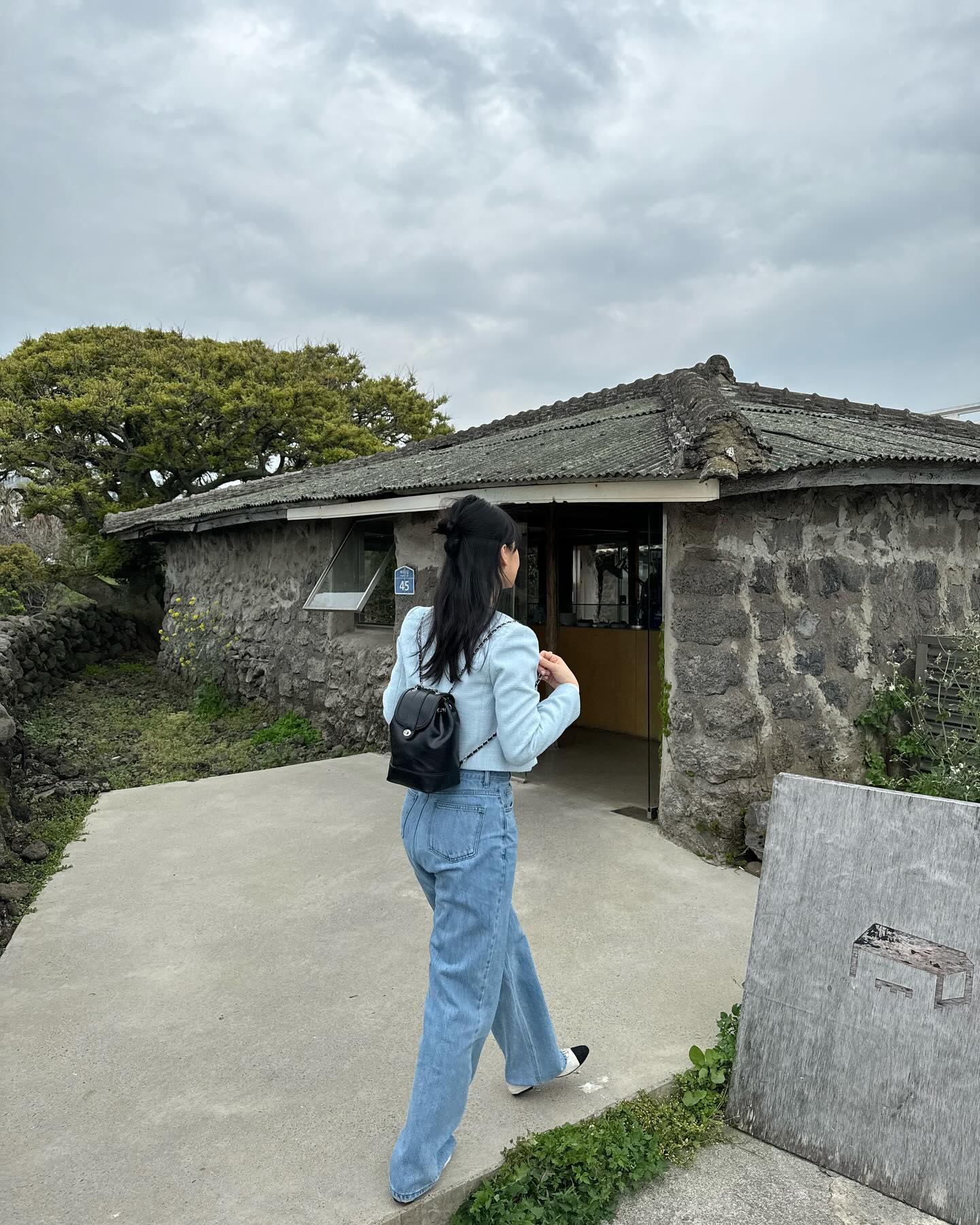 집가는 비행기 이륙할 때 올리는 나.. 밀린 사진 오조오억장.. 🥹
#은지in제주 #제주도카페 #제주카페 #커피냅로터스제주 #커피냅로터스 #커피냅로스터스제주 #커피냅