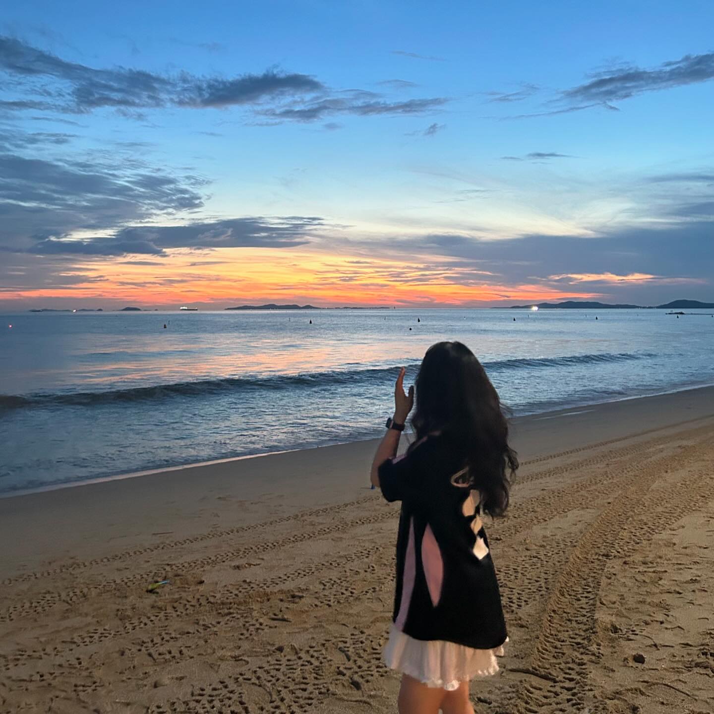 미모의 여성들과 여름이었다✨