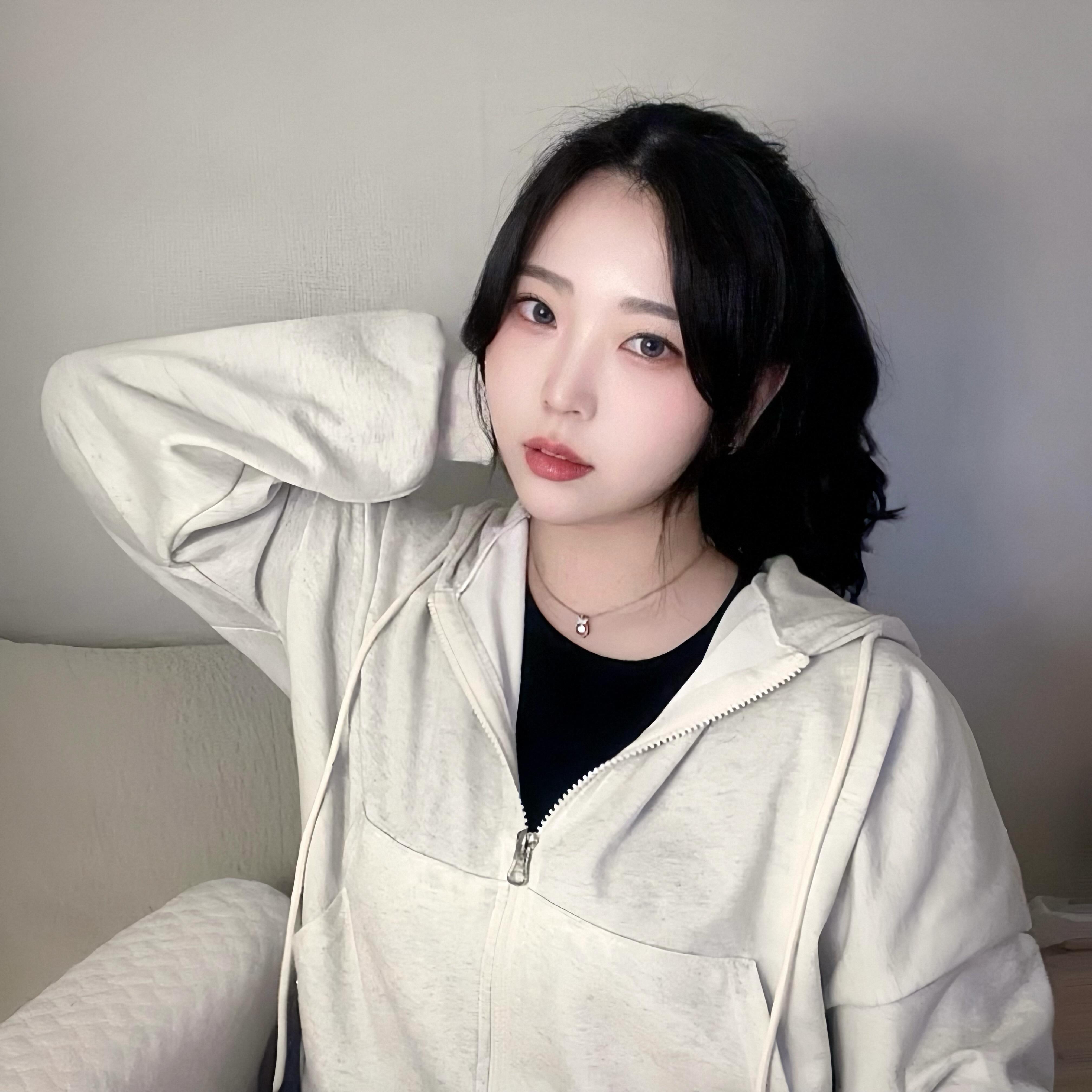 저도 누가 네일죰 해주세오🥱
.
.
.
.
.
.
.
.
.

#대구 #데일리 #데일리코디 #후드 #후드집업 #일상 #일상소통 #셀피 #셀스타그램 #소통 #소통환영 #인프제 #인스타 #인친 #인친환영 #좋반 #instadaily #dailylook #daily #instagram #instadaily #follow #selfie #selstagram #beauty #nailart #nailartist #협찬문의 #협찬환영
