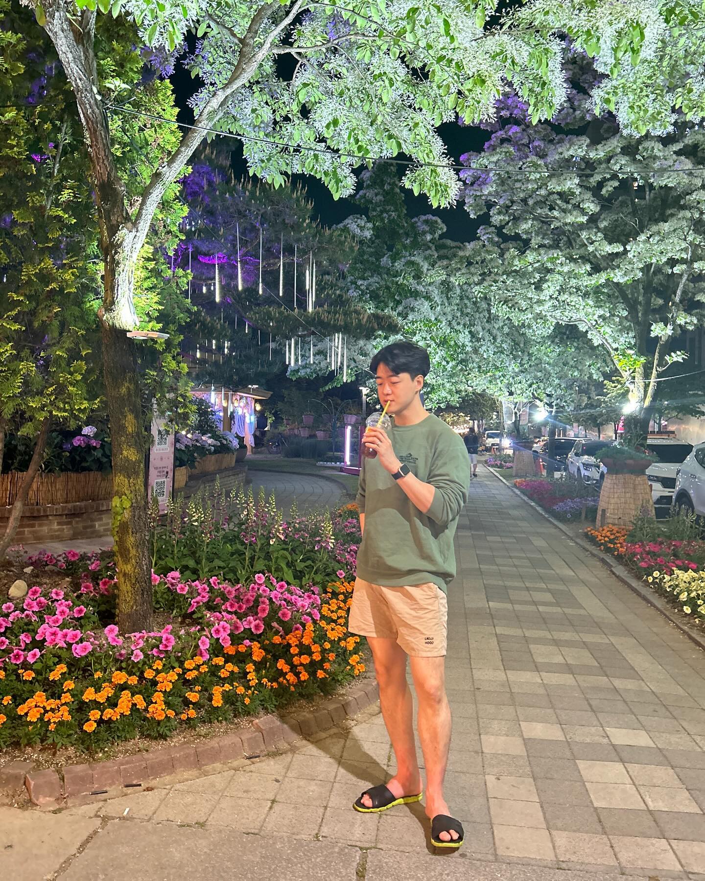 #어린이날 & #어버이날 부모님 데이뚜~
대전 유성온천 족욕탕으로 휴식 즐기기!!!

상의: #유니클로

#20대남자패션 #쉬운코디 #남자패션 #fashion #ファッション #여름코디 #유성온천