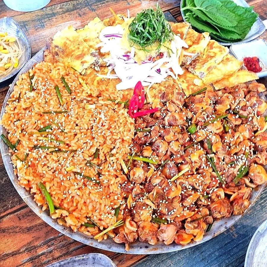 .
꼬막 비빔밥 맛집!!
.
.
.
#먹방스타그램 #먹스타맞팔 #먹스타그램 #먹스타 #먹방 #먹팔 #맞팔하면선팔 #맞팔 #맞팔선팔 #맞팔해요 #맞팔선팔환영 #맞팔은댓 #맞팔환영 #맞팔댓글 #선팔환영 #선팔맞팔 #선팔하면맞팔 #선팔 #선팔하면맞팔가요 #소통
