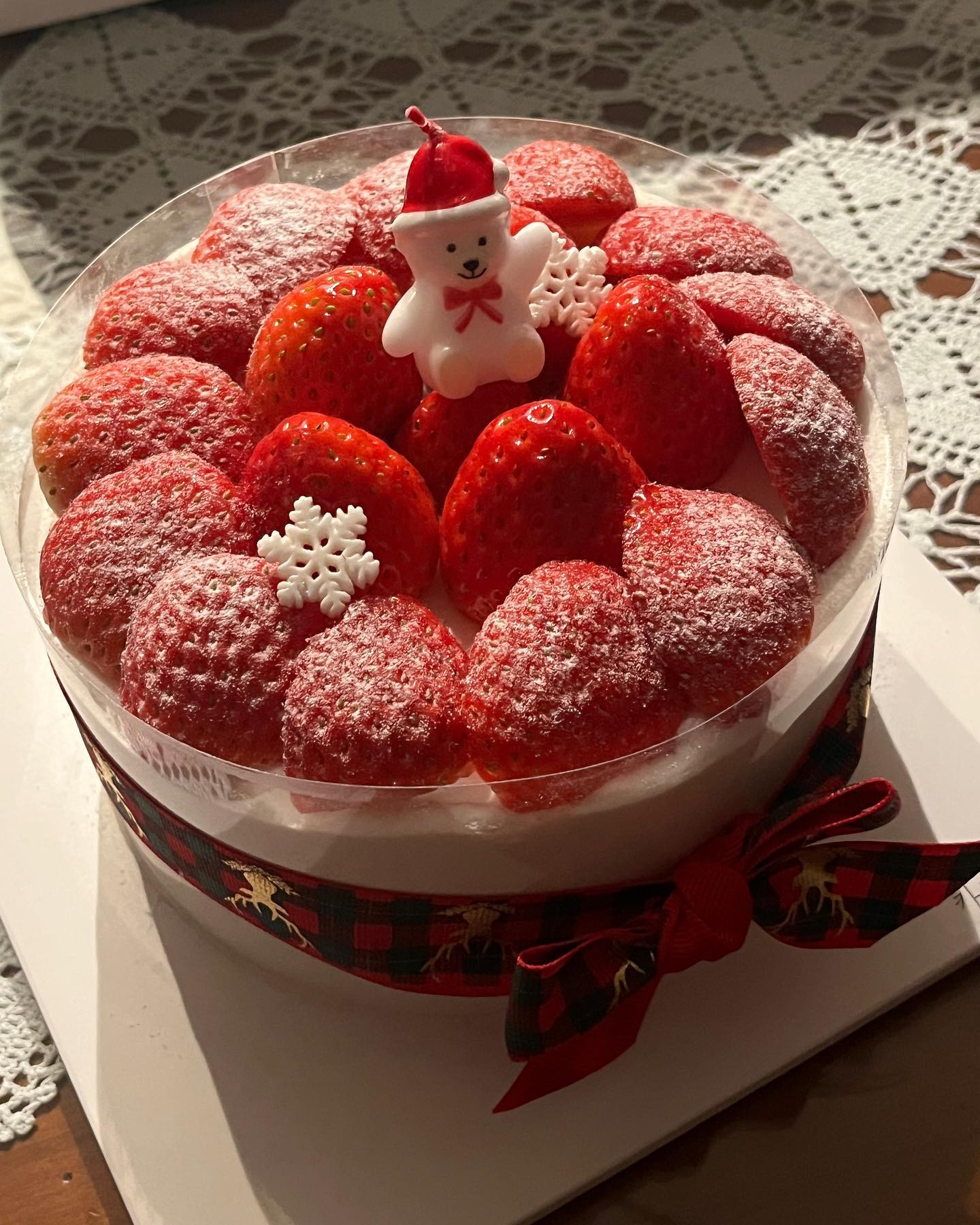 넘 달지않고 적당한 단맛
우유생꾸림
딸기는 새콤달콤 ㅠㅠㅠㅠ 존맛탱 케이꾸~~~