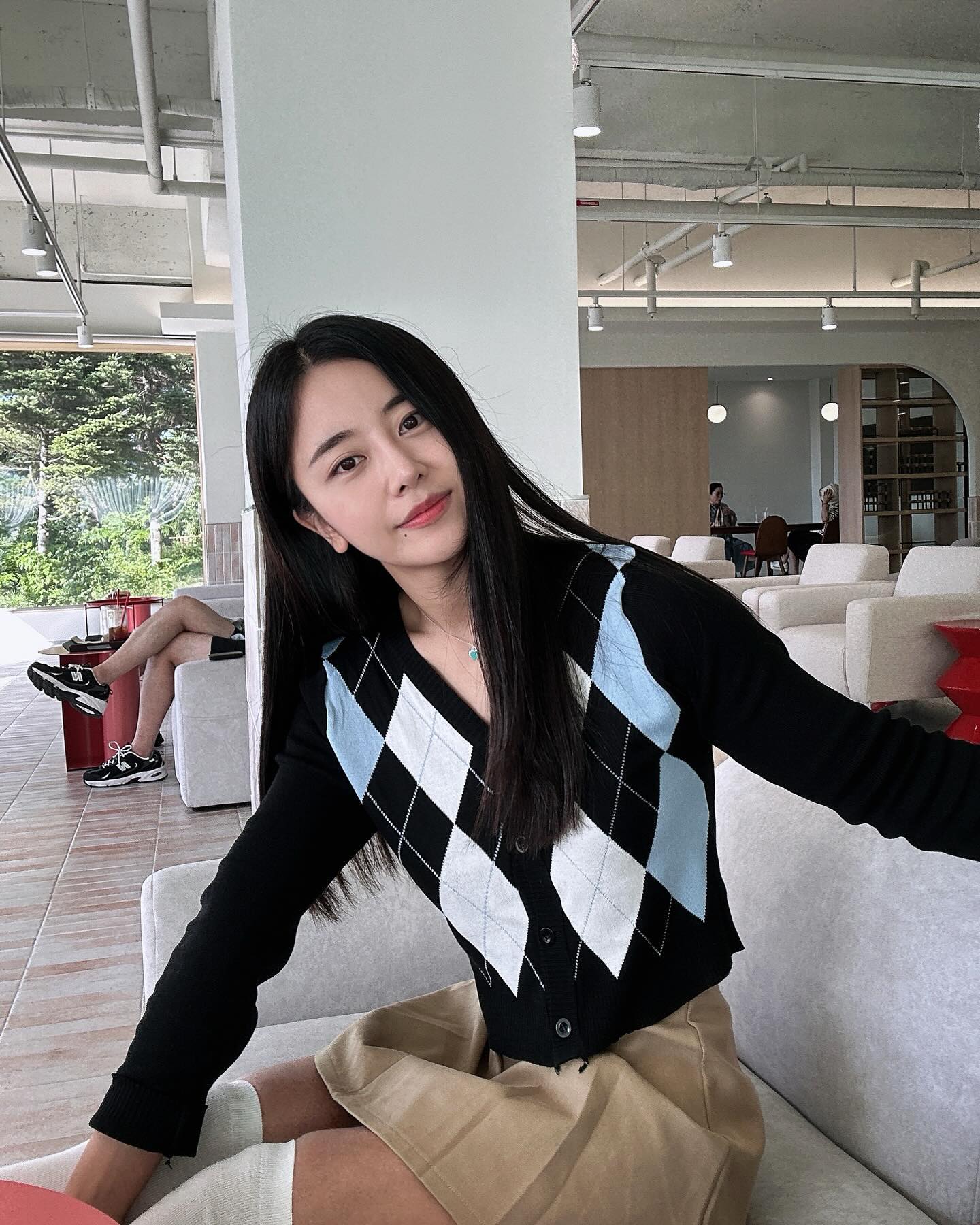 가을이야?🍂

낮엔덥고 밤엔 추운 여름과 가을사이❣️

사진작가 : 말차인간 kangk__ 🌱
