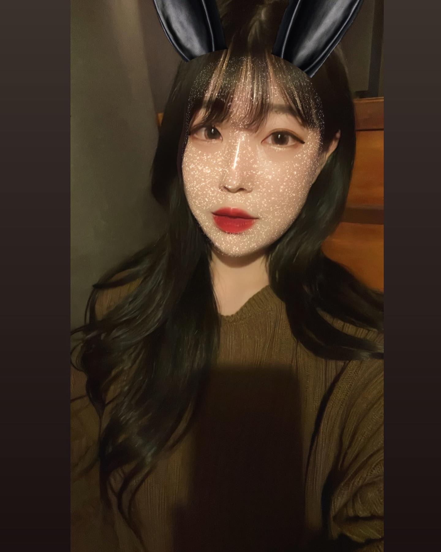모던회관이 참 조명이 져아⭐️

.
.
.
.
.
.
.
.
#인스타 #셀카 #셀피 #모란 #술집 #모던회관 #모란맛집 #좋아요 #❤️