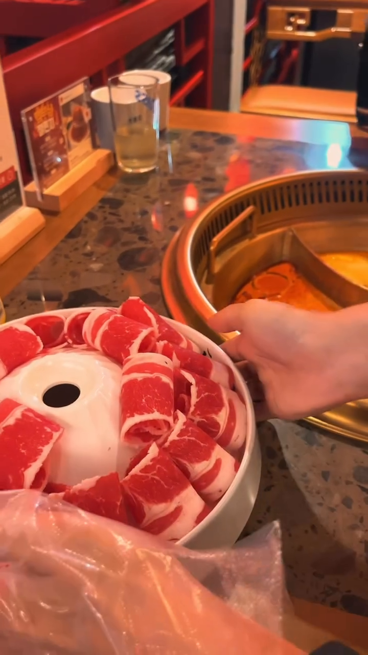 #협찬 남친이랑 불태우고 온 훠궈 찐맛집..🔥
찐중국에서 건너온 맛난 훠궈 먹고싶다면 여기강추❤️

#협찬 #따롱이훠궈 #강남역맛집 #강남역회식장소 #강남역중식당 #강남역훠궈 #중국음식 #훠궈 #맛집탐방 #강남역 #맛집소개 #데이트코스 #데이트추천 #데이트맛집 #강남맛집 #먹스타 #먹스타그램
