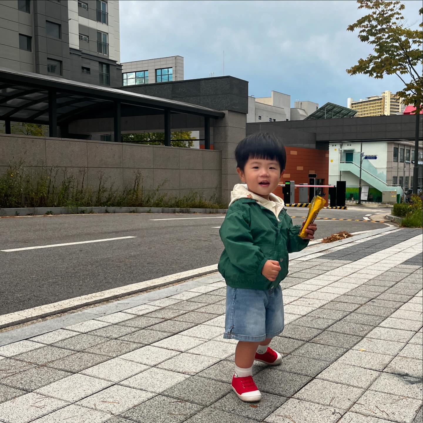 잘다녀와 내꼬맹이❤

#25개월
#어린이집
#등원
#등원룩