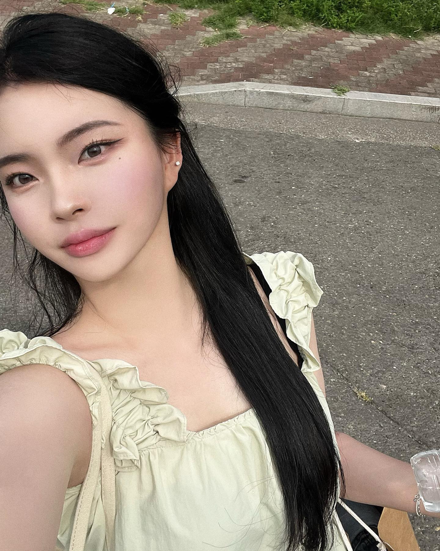 여름 빠잉 눈사람 다 디졌다