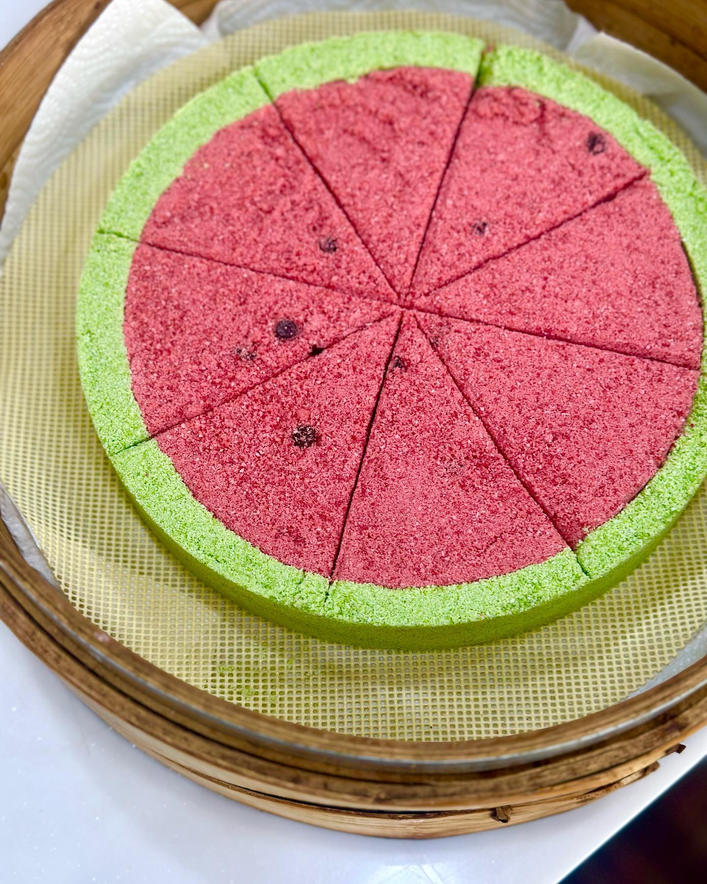 수박설기 클래스
모양도 맛도 좋은 떡👍
포장하기가 젤 어려운듯 ㅋㅋㅋ

rara_flowercake 

#라선생꽃케이크 #수박설기 #설기만들기 #수박바설기 #원데이클래스