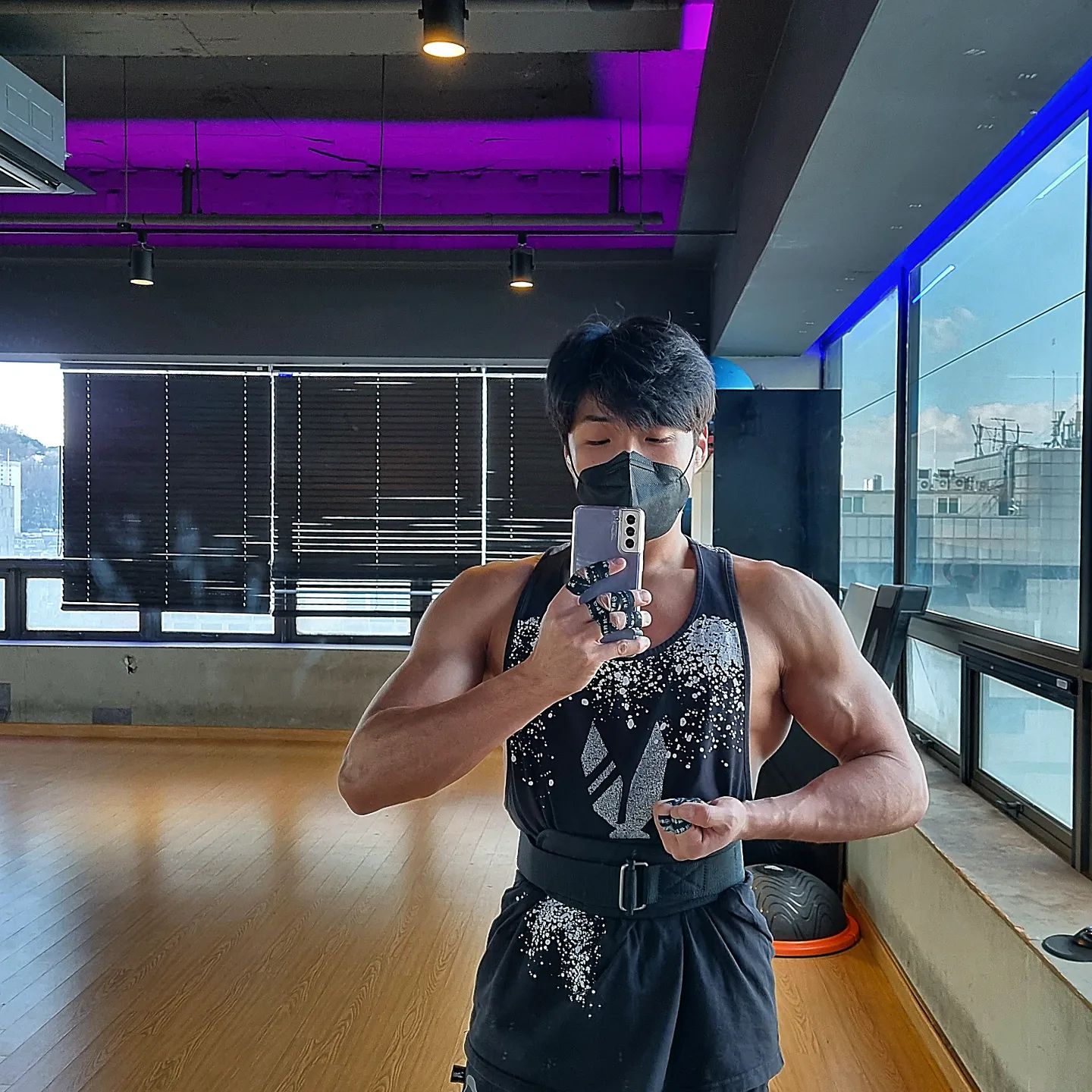 #오운완 #바디채널 
다시 흰둥이 되는거 같네 태닝 해야지🔥
가슴+전면측면어깨💪
.
.
.
#운동일지 #운동기록 #운동소통 #운동하는남자 #운동하는여자 #운동스타그램 #헬스 #헬스타그램 #헬린이 #바디체크 #눈바디 #일상 #좋아요 #좋아요그램 #좋아요반사 #좋아요테러 #좋반 #좋반테러 #선팔 #선팔맞팔 #맞팔 #맞팔환영 #맞팔해요 #셀피 #셀스타 #사진 #사진스타그램