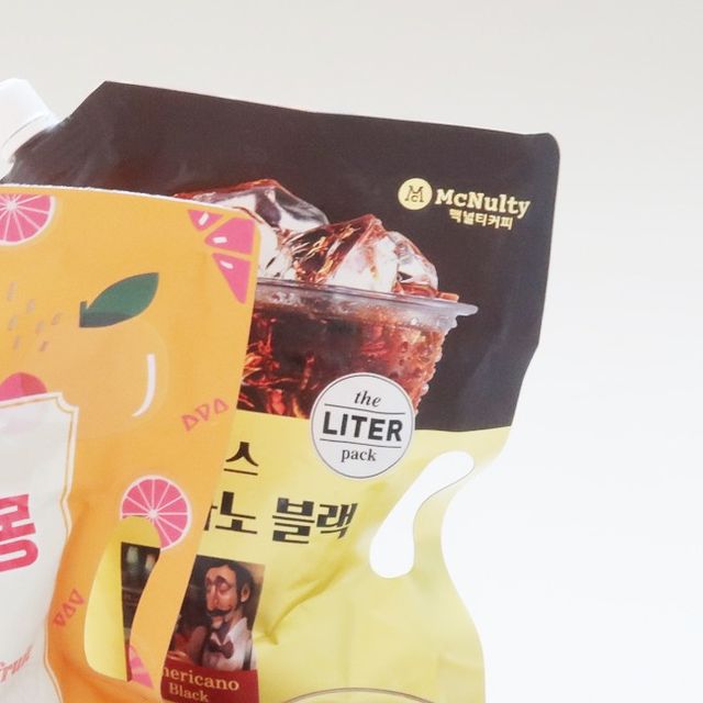 page56_ on Instagram: "#광고 ⠀ 1일 1커피는 기본이고 마시는 걸 좋아하는데 매번 사먹기엔 부담스럽기도 하고 테이크아웃 해오는 것도 더워져서 귀찮은데 냉장고에서 넣어놓고서 언제든 지 원