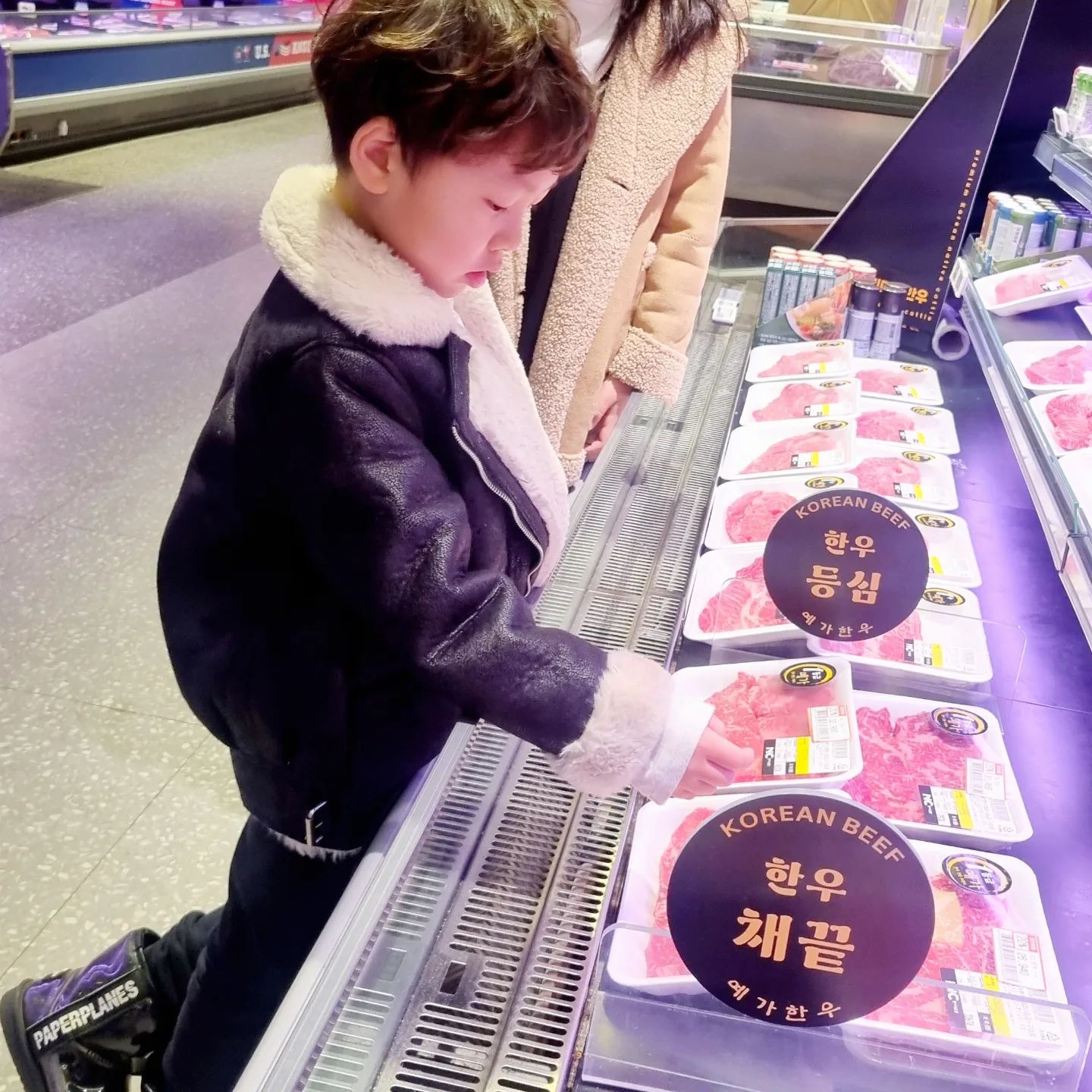 오늘은 꼭!! 한우를 먹어야 할 것 같다는데....
무조건 한우라는데... 
..
..
..

오늘 무슨 날인지 아는사람...??
