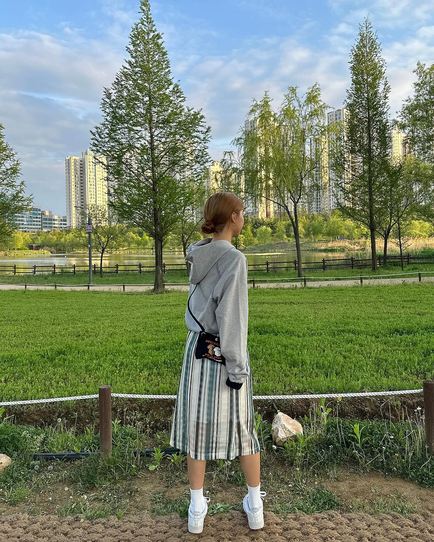 집앞 공원이 이렇게 예뻤던가 .. 💛