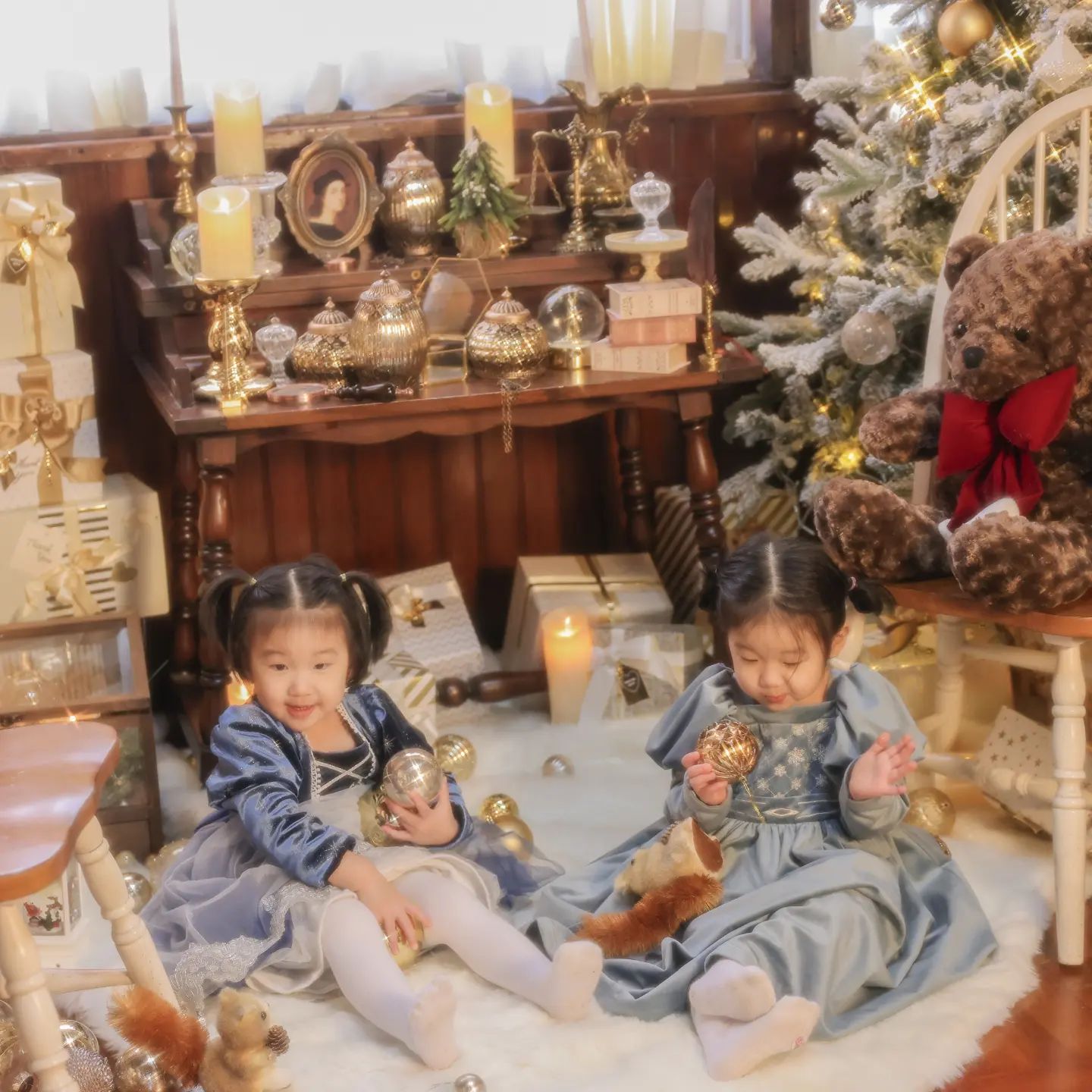 화이트 크리스마스이네요❄️

P. soda.photo.kr 
C. romantique_doll 

#화이트크리스마스 #크리스마스촬영🎄 #X-mas #아이들과함께 #컨셉촬영
