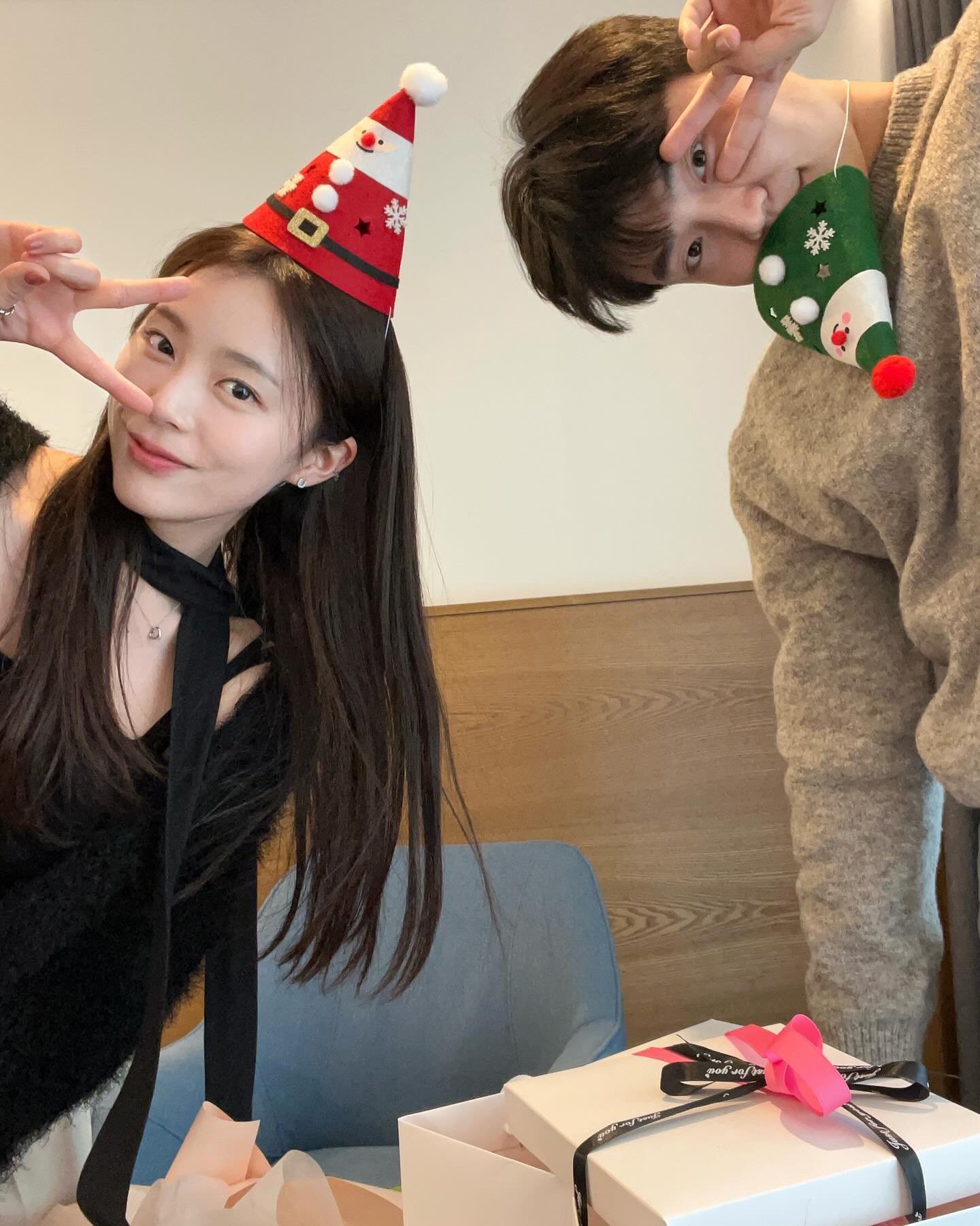 우리오빠 주말내내 + 오늘까지
내생일 축하해주느라 고생많아🖤 
맨날 웃겨줘서 고마워ㅋㅋㅋㅋㅋㅋㅋ
