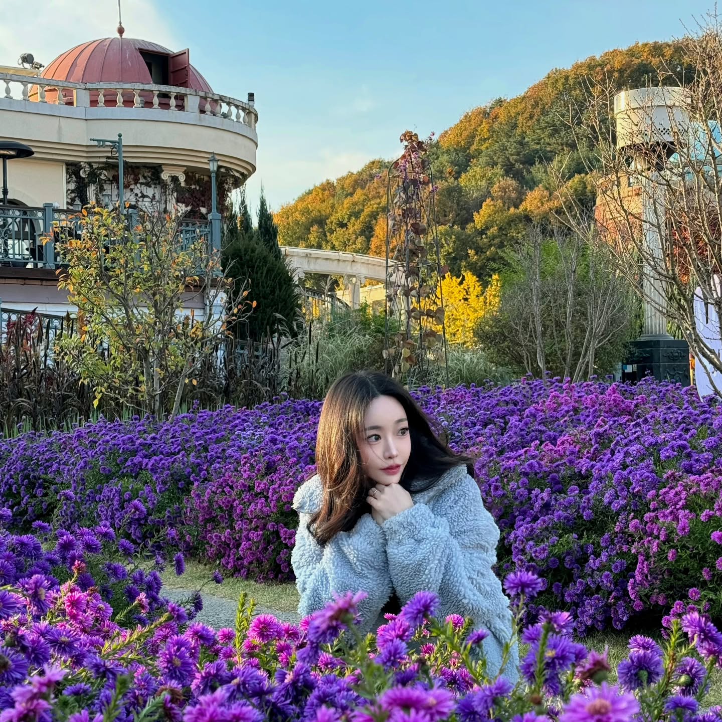💜
⠀
저기 앉아보라더니
잘 나왔다고 자신만만
⠀
분명 오빠 눈엔 필터가 존재한다.
⠀