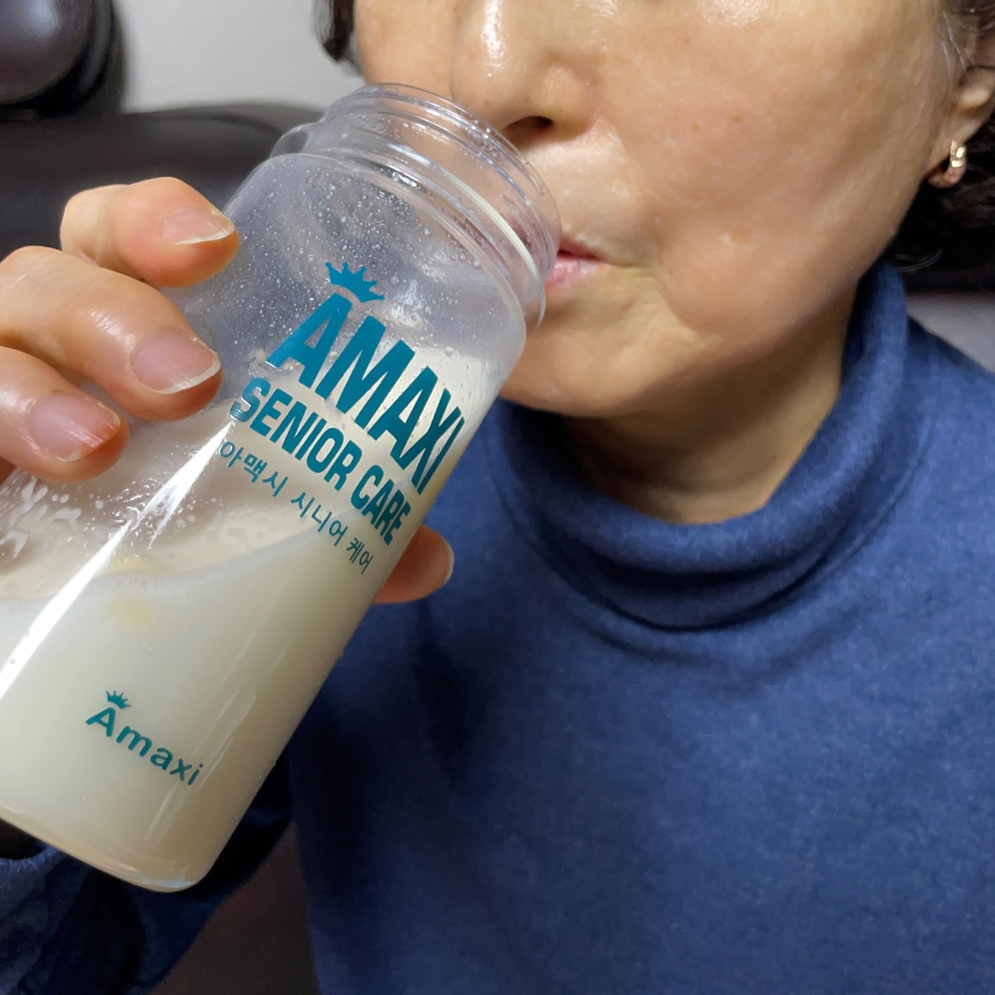 #협찬 amaxi_official 

대한민국 성인에게 맞춤형 설계된
균형적인 영양성분으로 
불규칙한 영양상태를 균형잡힌 영양소로
채울수 있는 아맥시 시니어케어🩵🤍

단백질+비타민13종+미네랄10종으로
영양소의 종류가 월등히 높아서👍👍
부모님이 드시기에 긍정적인 도움을 받을수 있어서 좋음❤️

바닐라+아몬드 조합의 맛으로 고소하고
물에도 잘 녹아서 간편하게 먹기 편함😘😍

엄마는 두유에 타먹어도 너무 맛있다고 하심🥰

#아맥시 #식사대용 #단백질쉐이크 #영양균형 #미국산 #영양불균형 #시니어케어 #건강기능 #간편한섭취 #단백질파우더 #시니어프로틴 #시니어식사 #프로틴밸런스 #부모님선물 #시니어케어 #부모님영양