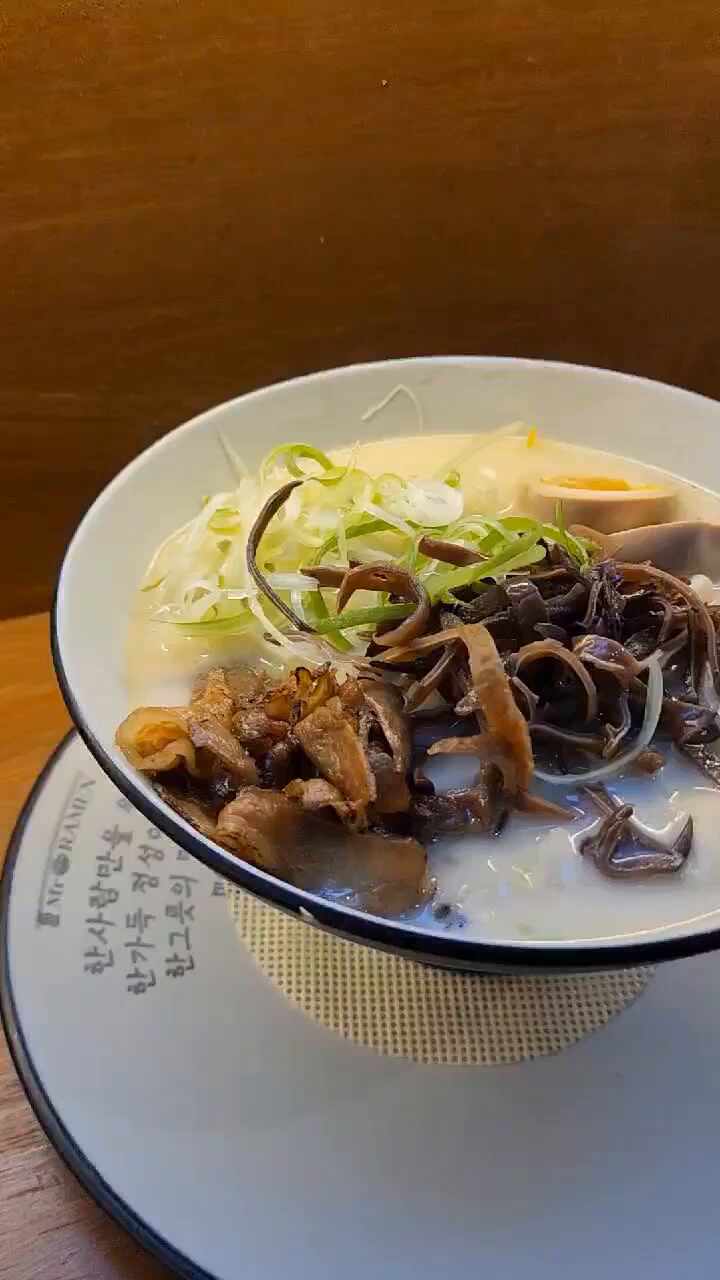 서교동맛집 불맛나는 돈코츠 라멘집 홍대본점