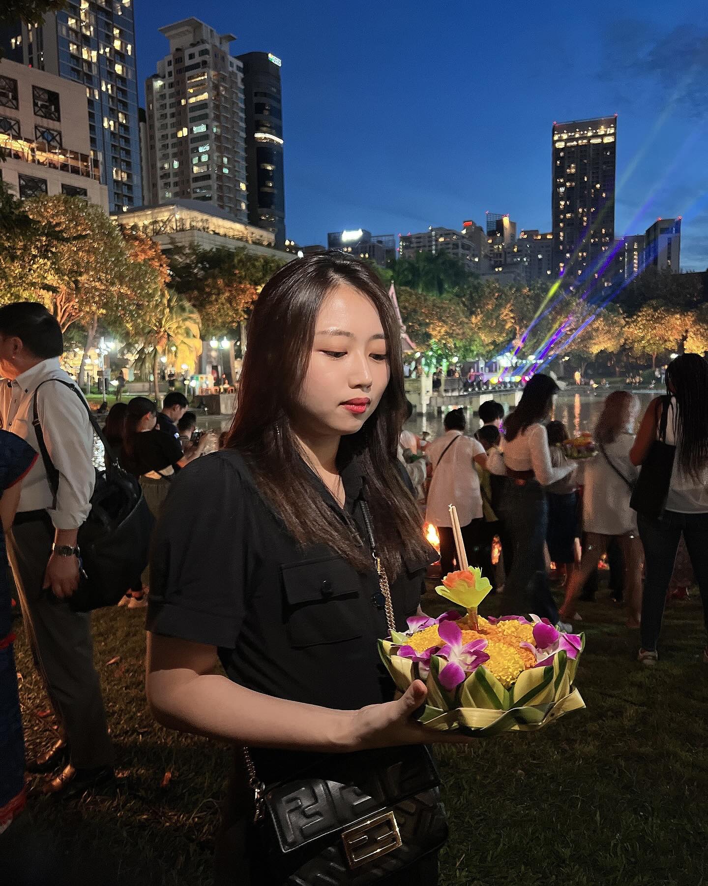소원빌기🙏

#ลอยกระทง #loikrathong #로이끄라통 #방콕축제 #벤짜낏띠 공원 #สวนเบญจกิติ