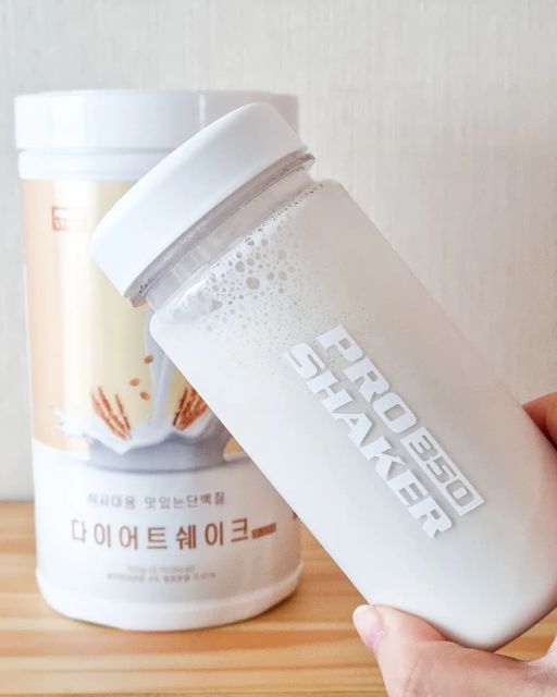 악개1호 on Instagram: "#광고 다이어트의 핵심은 식단관리! 그치만 가장 힘든 것도 식단 관리죠...🥹 항상 배고픈 여러분을 위해!! 프로틴스토리(@proteinstory ) 다이어트쉐이크와 함께한 제 다이