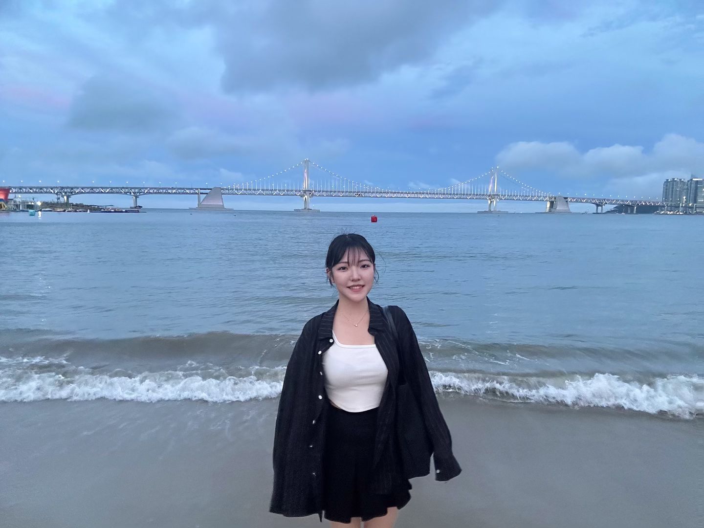 바닷바람의 습기는 대단했다,,