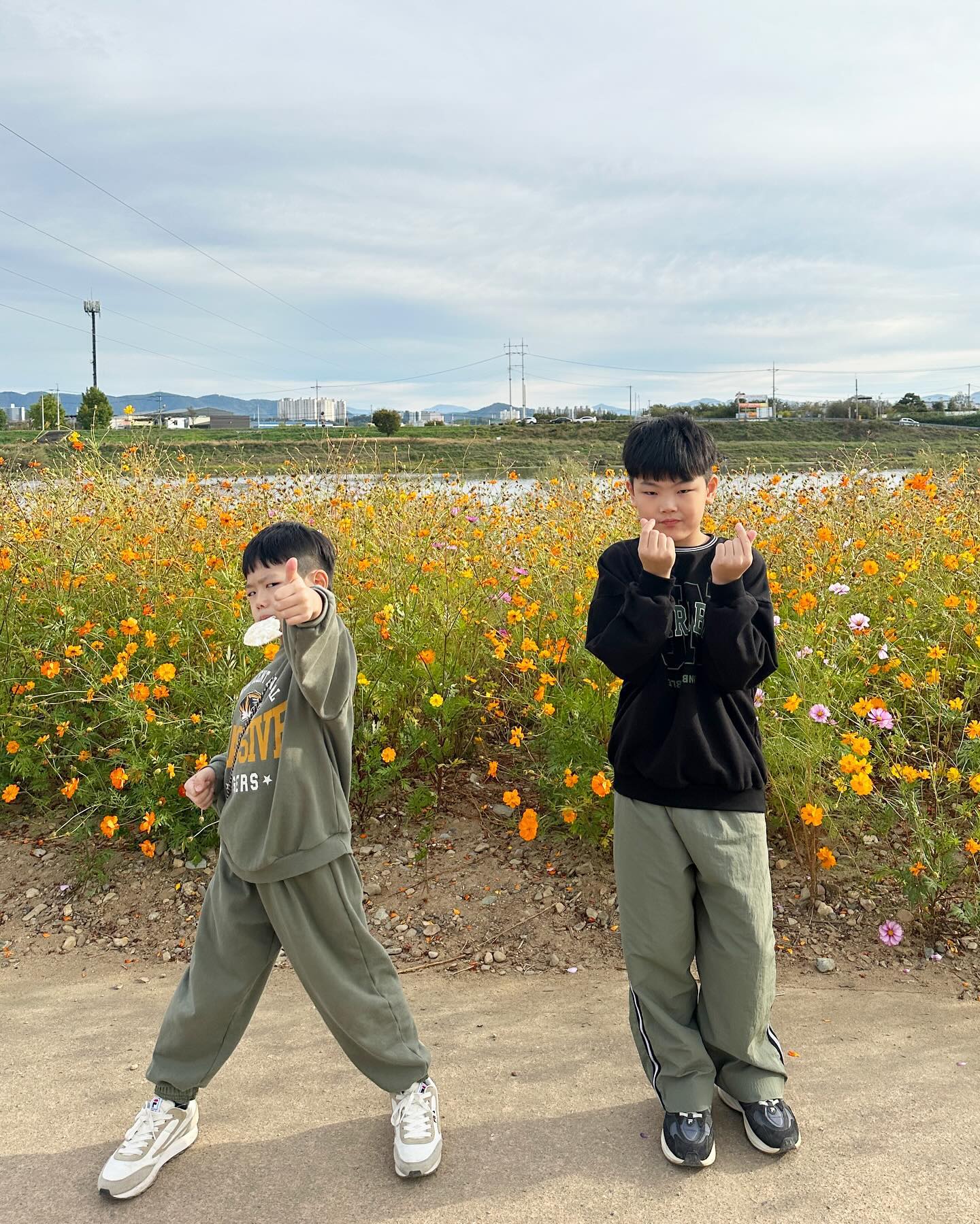 내 사랑 초3 초1 🌼

#대부잠수교#하양대부잠수교#경산가볼만한곳