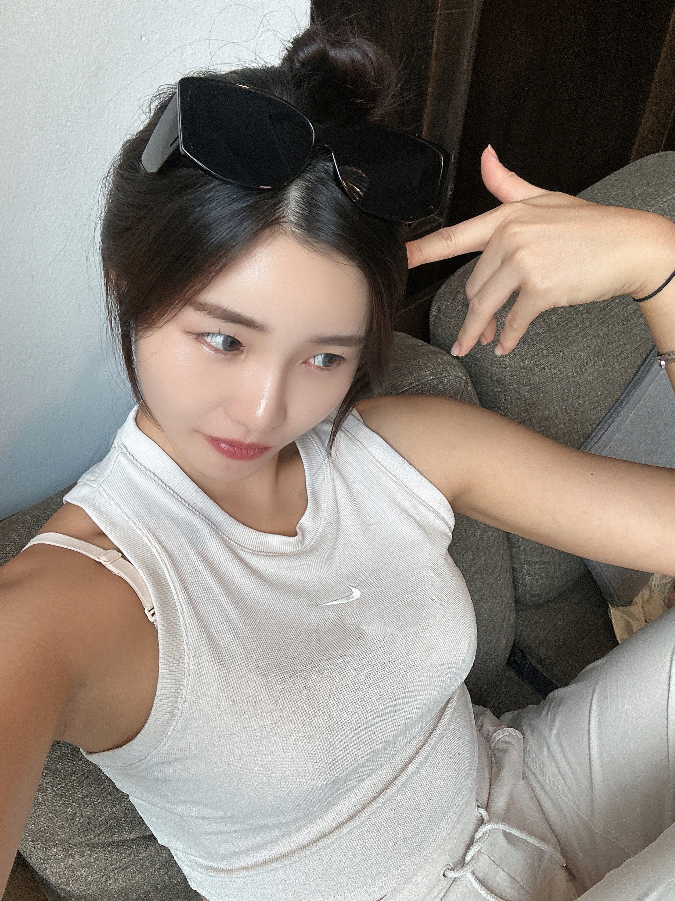 [SeeChic] 세미 스퀘어 와이드 선글라스